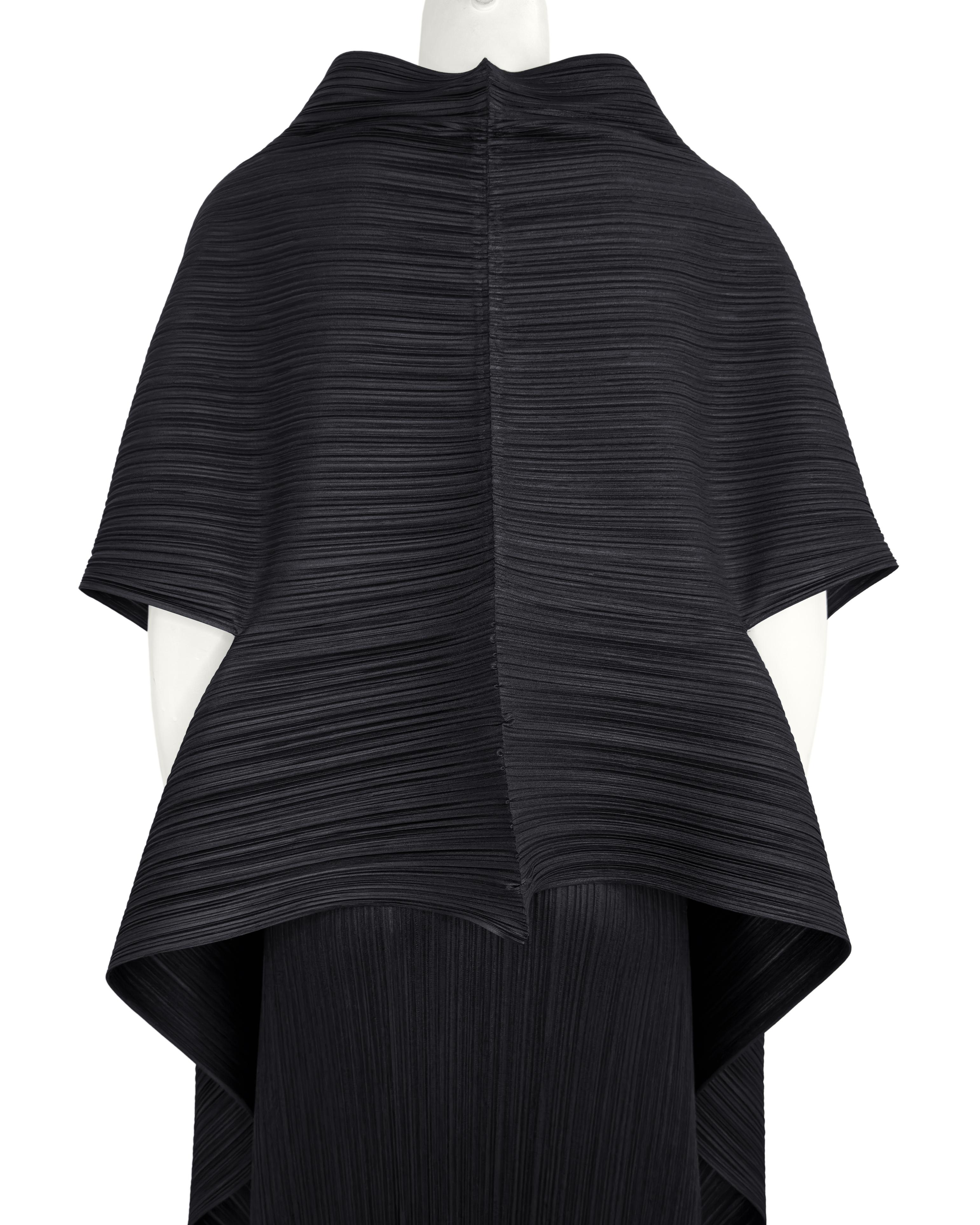 2018 Pleats Please by Issey Miyake Black Plissé Dress & Jacket Set For Sale 2