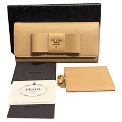 2018 Prada Beige Saffiano Leder Schleife Brieftasche
