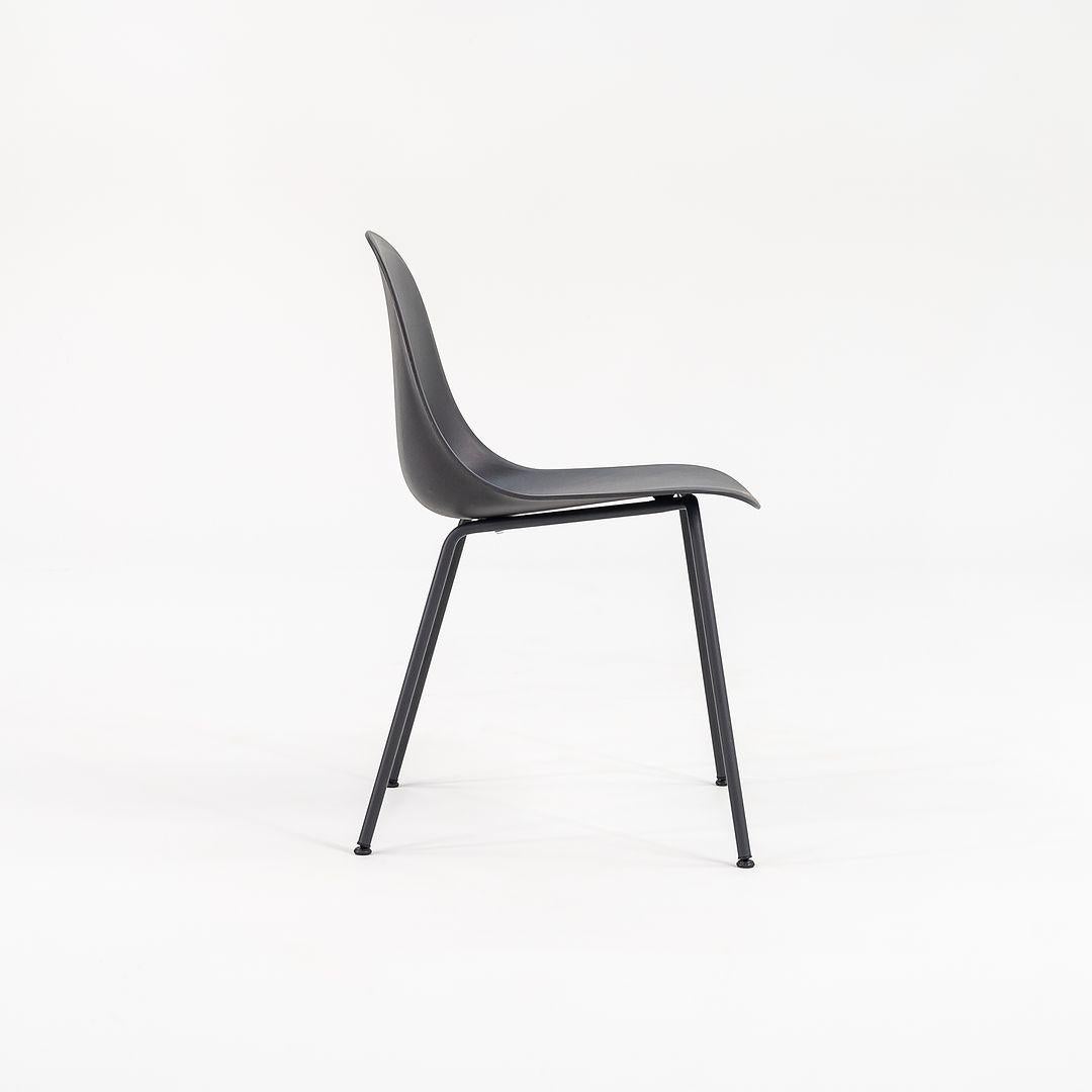 2018 Ensemble de treize chaises d'appoint en fibre de Muuto par Iskos-Berlin Structure en acier noir en vente 3
