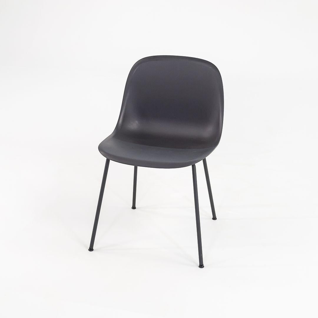Danois 2018 Ensemble de treize chaises d'appoint en fibre de Muuto par Iskos-Berlin Structure en acier noir en vente