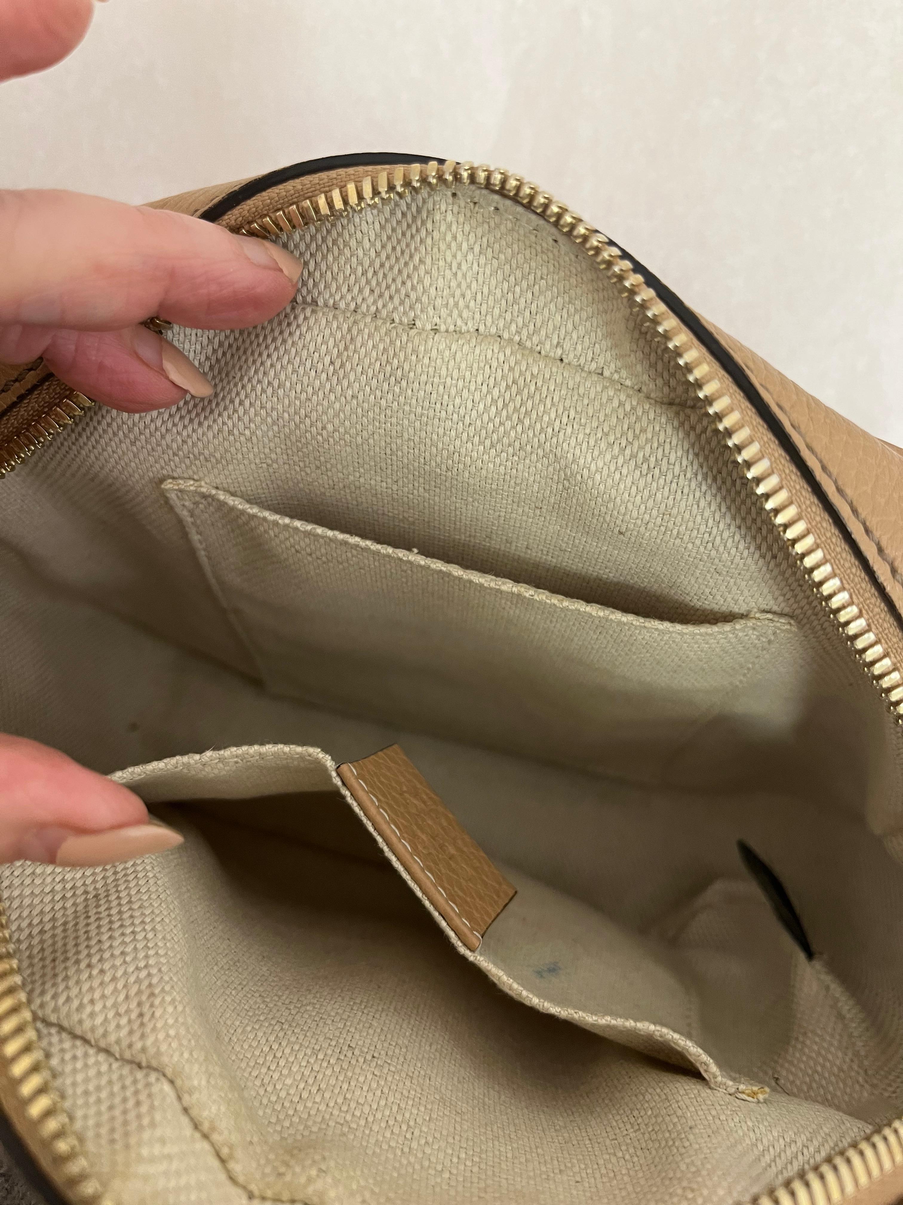2018 Small Gucci Soho Disco Beige Crossbody Bag w/Dust Bag In Excellent Condition In Port Hope, ON
