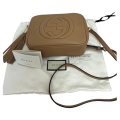 Used 2018 Small Gucci Soho Disco Beige Crossbody Bag w/Dust Bag