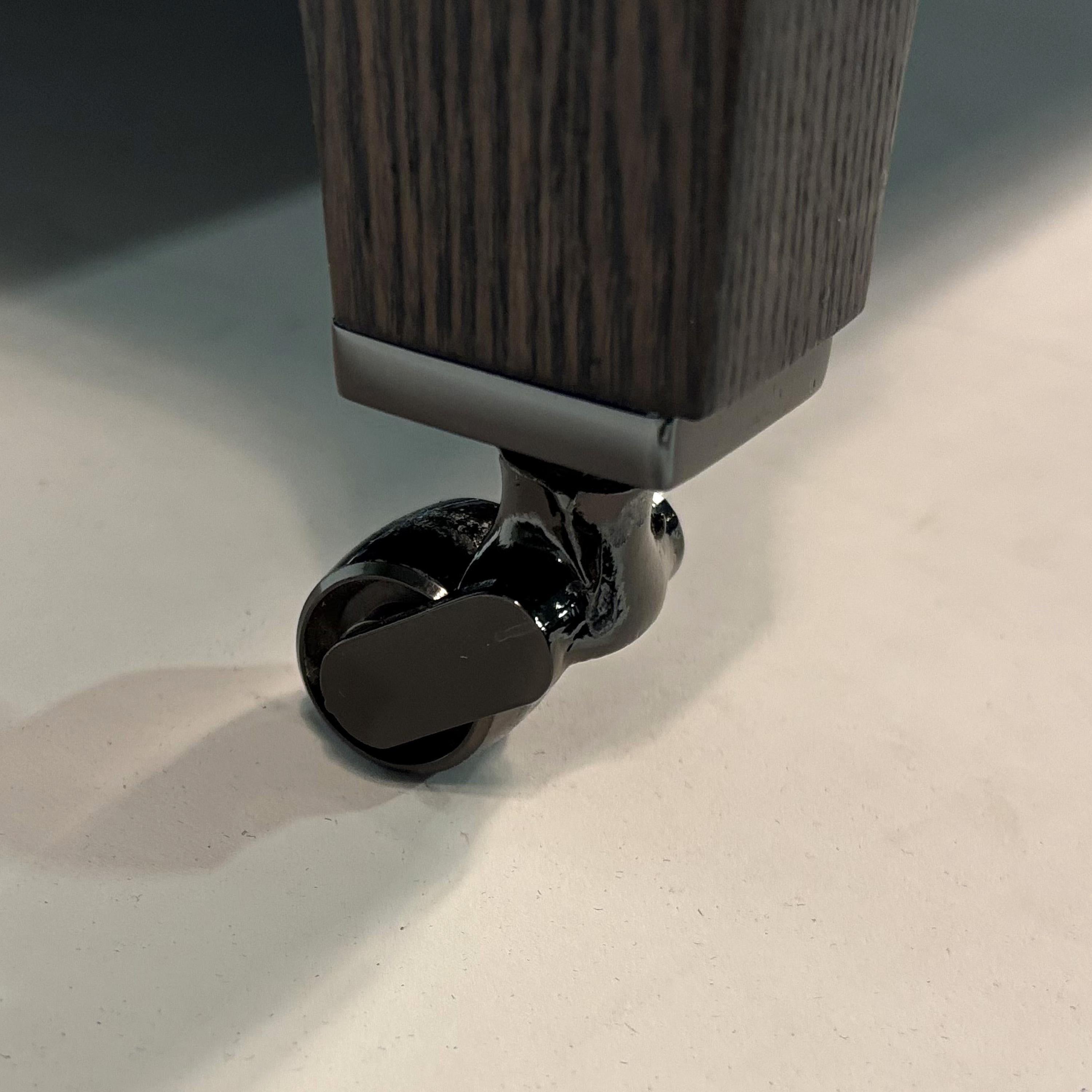 2019 Armchair by Roberto Lazzeroni & Poltrona Frau 7