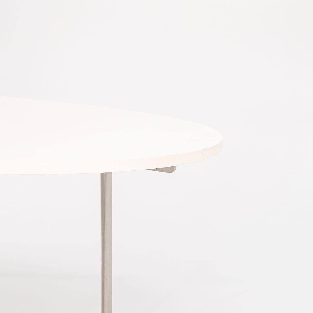 2019 Carl Hansen CH336 Mesa de comedor extensible en laminado blanco con patas de acero Danés en venta