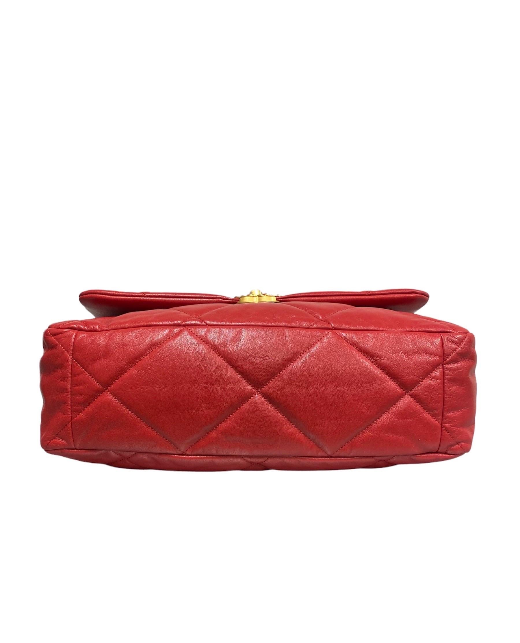 2019 Chanel 19 Red Shoulder Bag Big Size In Excellent Condition In Torre Del Greco, IT
