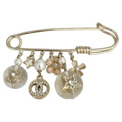 2019 Chanel A19K CC Logo Star Clover Pearl Charm Safety Pin Brooch