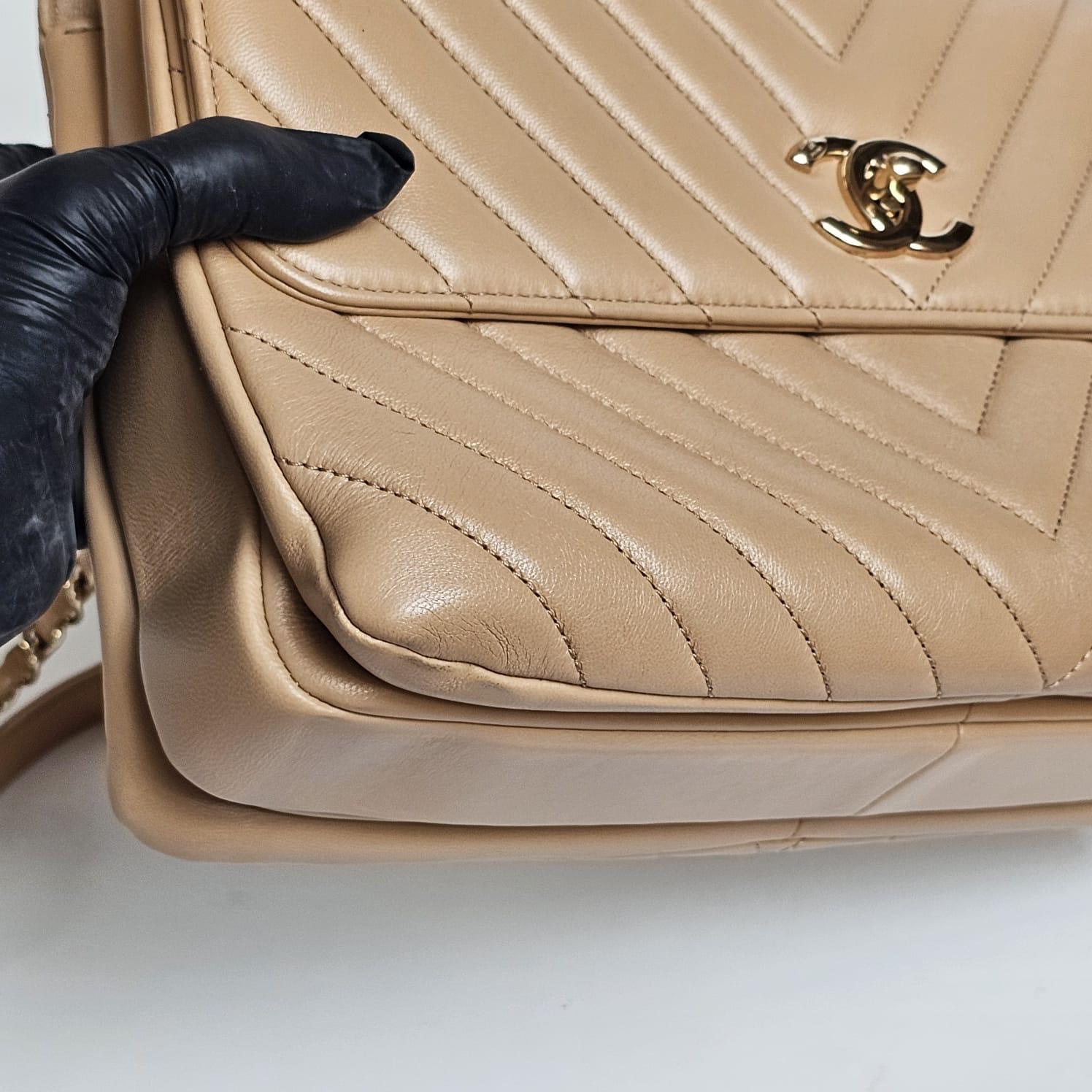 2019 Chanel Beige Chevron Quilted Medium Trendy Bag 9