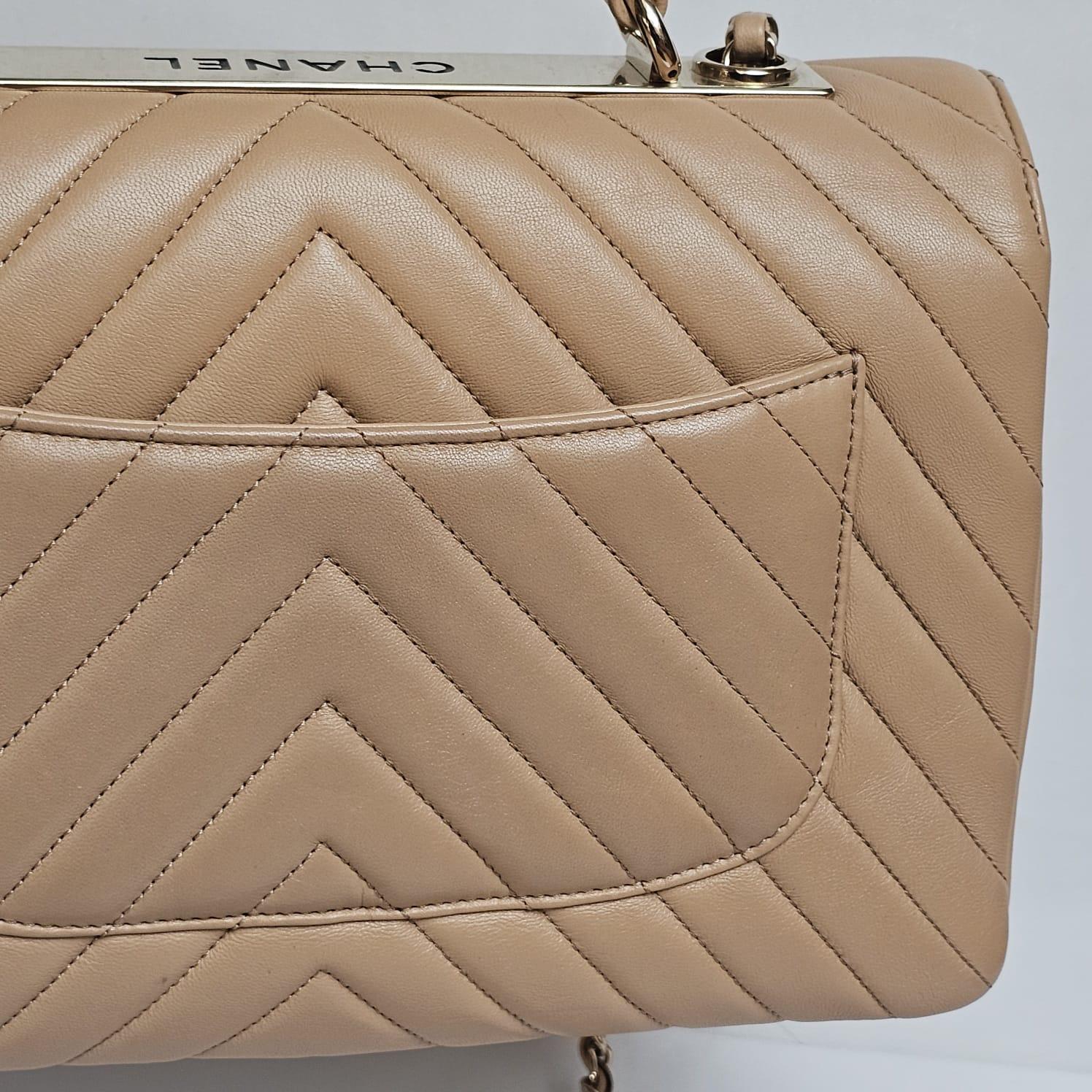 2019 Chanel Beige Chevron Quilted Medium Trendy Bag 10