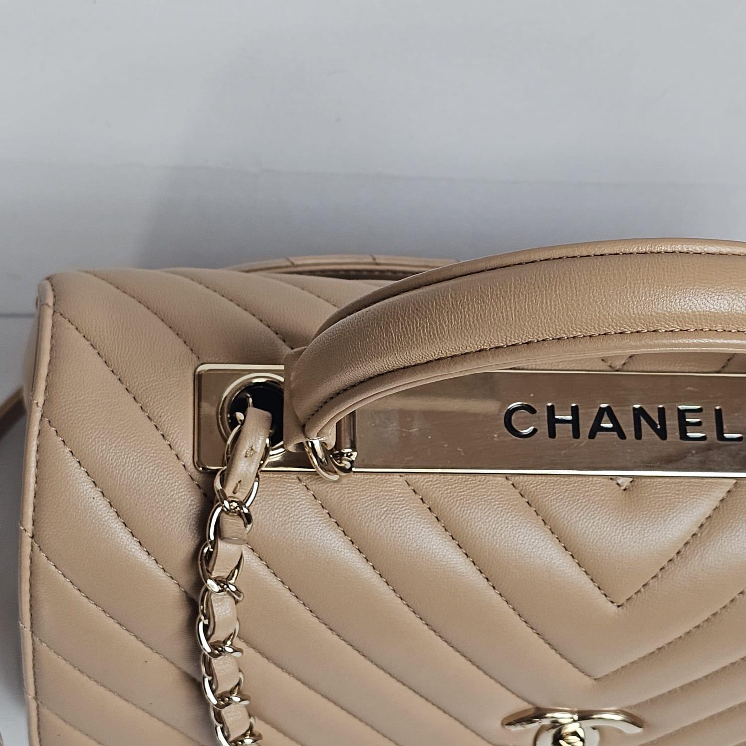 2019 Chanel Beige Chevron Quilted Medium Trendy Bag 15