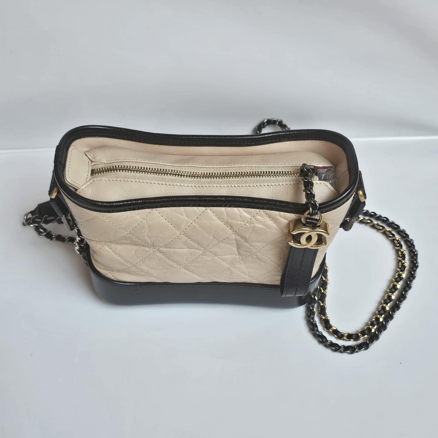 2019 Chanel Beige Small Gabrielle Bag In Good Condition In Jakarta, Daerah Khusus Ibukota Jakarta
