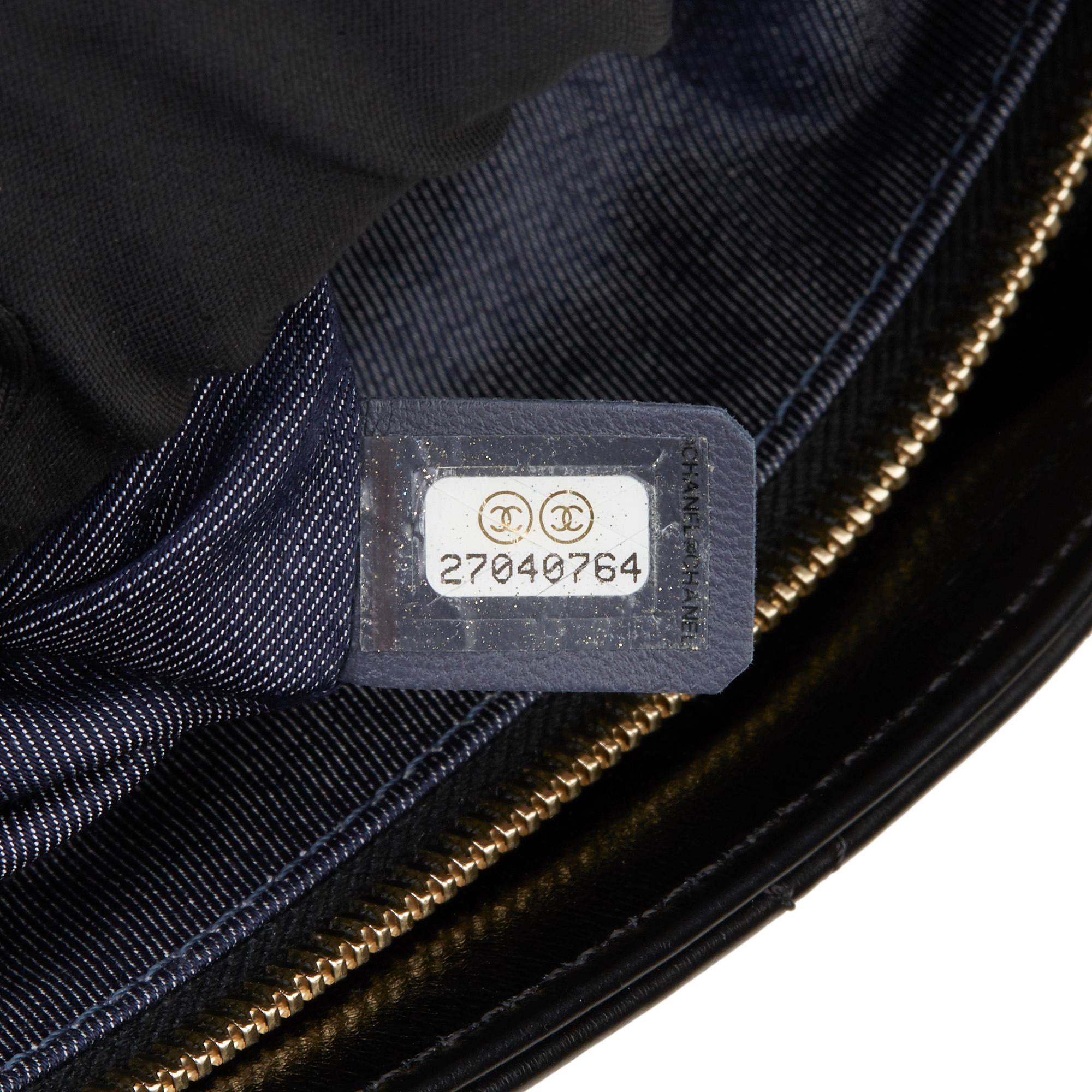 2019 Chanel Black Quilted Aged Calfskin Leather En Vogue Hobo Bag  3