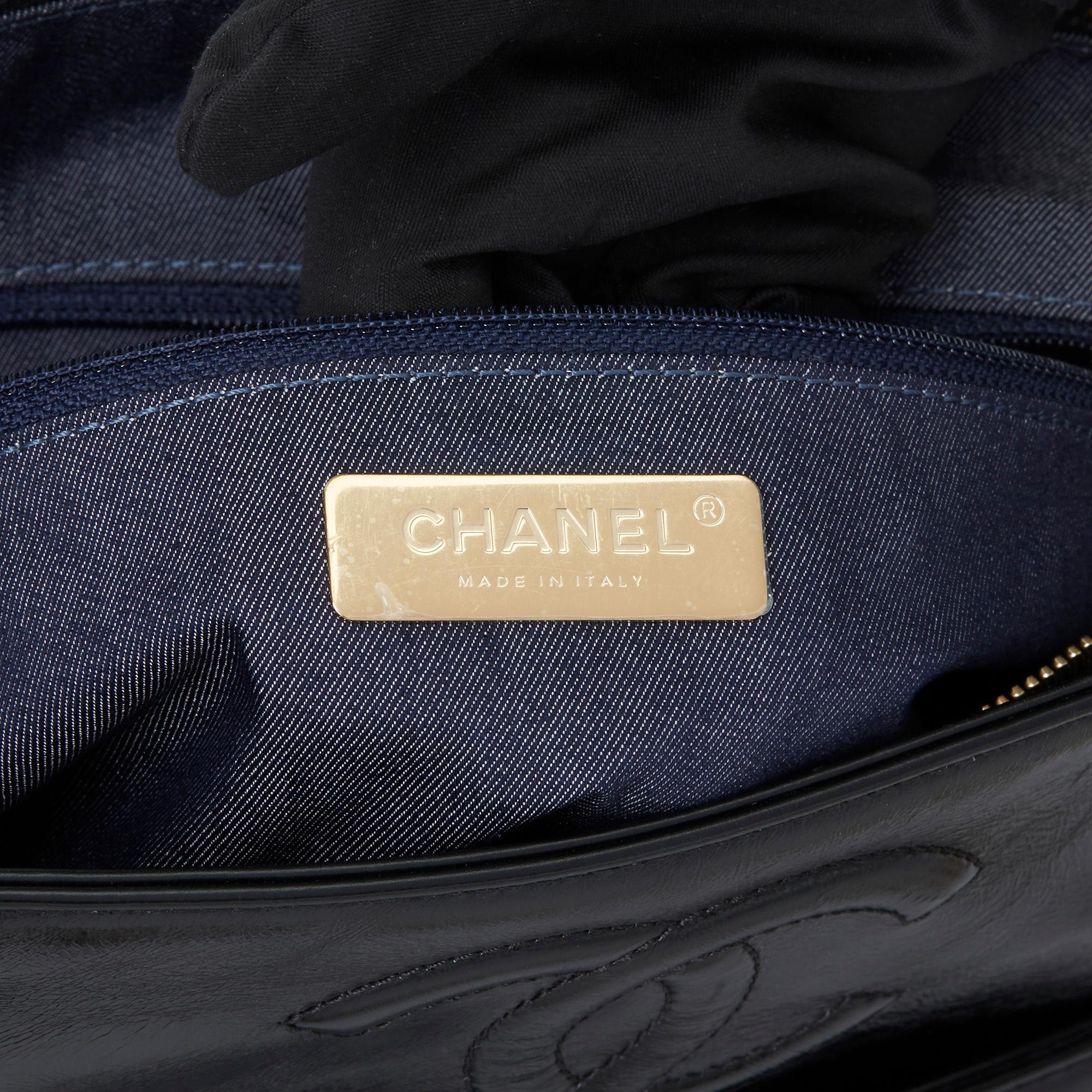 2019 Chanel Black Quilted Aged Calfskin Leather En Vogue Hobo Bag  2