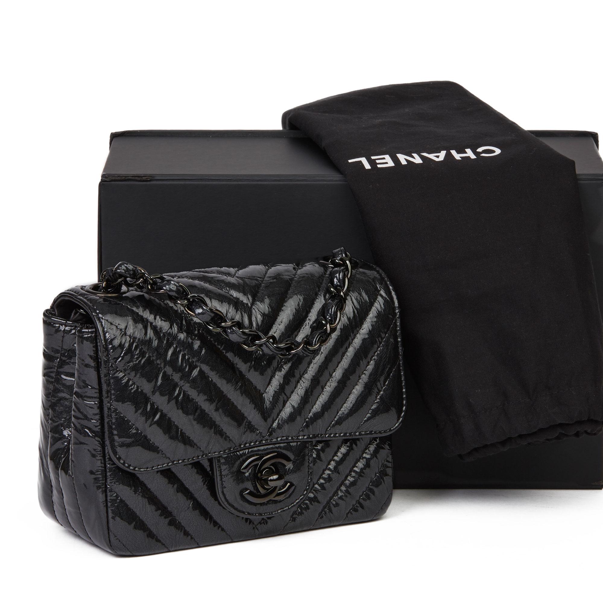 2019 Chanel Black Quilted Crumpled Metallic Calfskin SO Black Mini Flap Bag 8