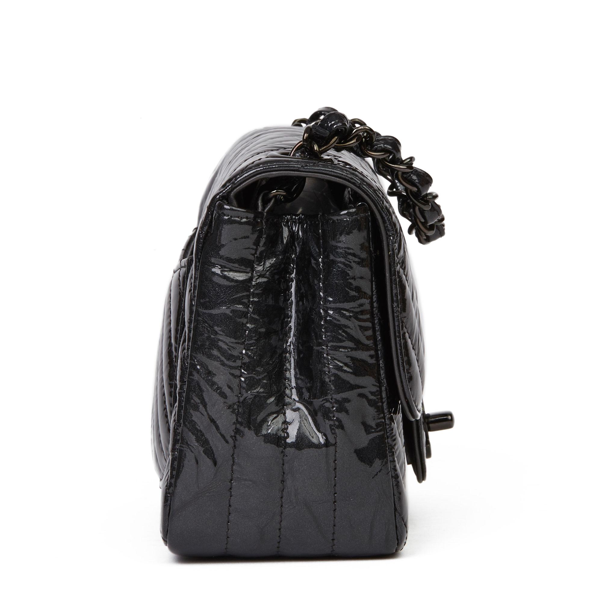 2019 Chanel Black Quilted Crumpled Metallic Calfskin SO Black Mini Flap Bag In Excellent Condition In Bishop's Stortford, Hertfordshire