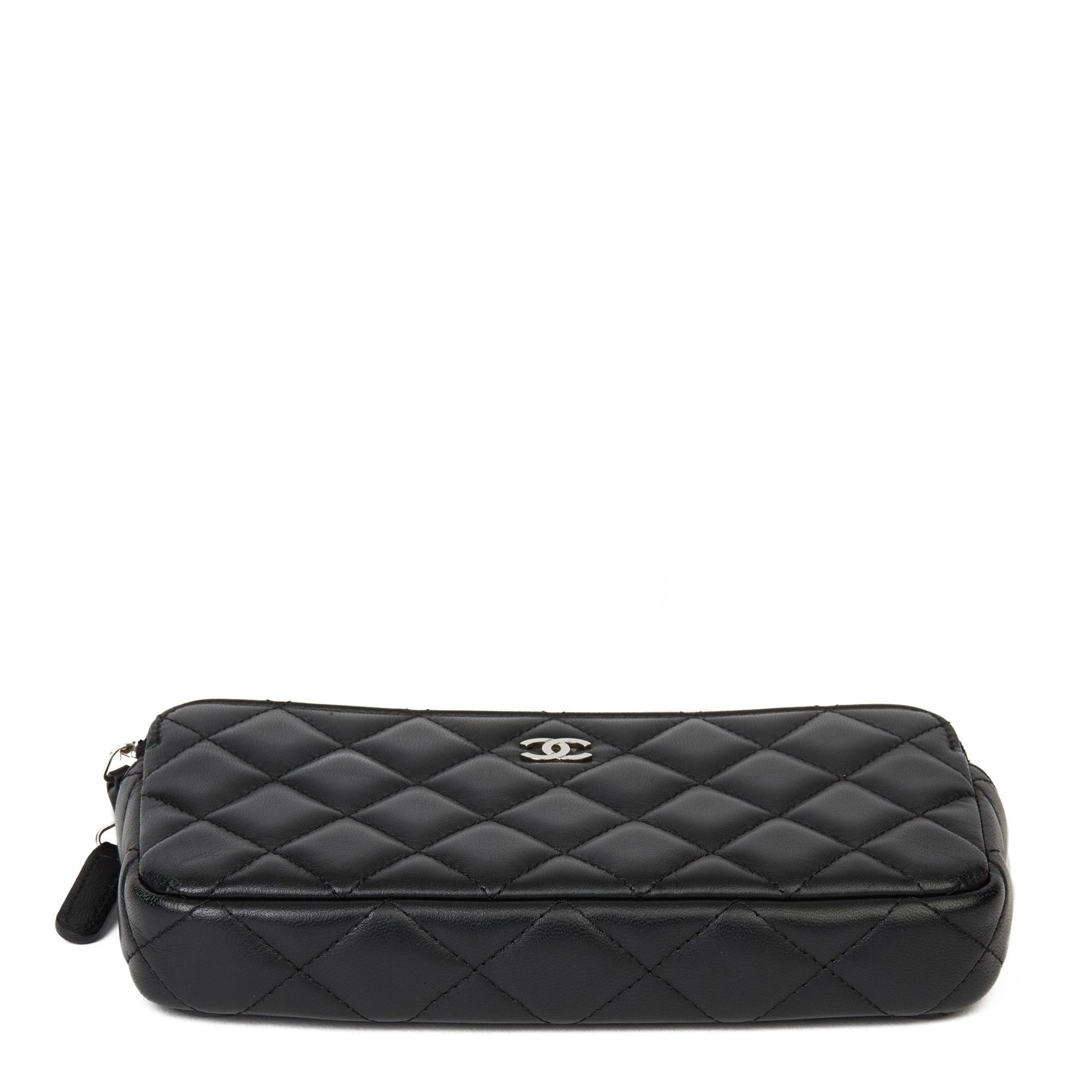2019 Chanel Schwarzes gestepptes Lammfell Double Zip Wallet-on-Chain WOC 1