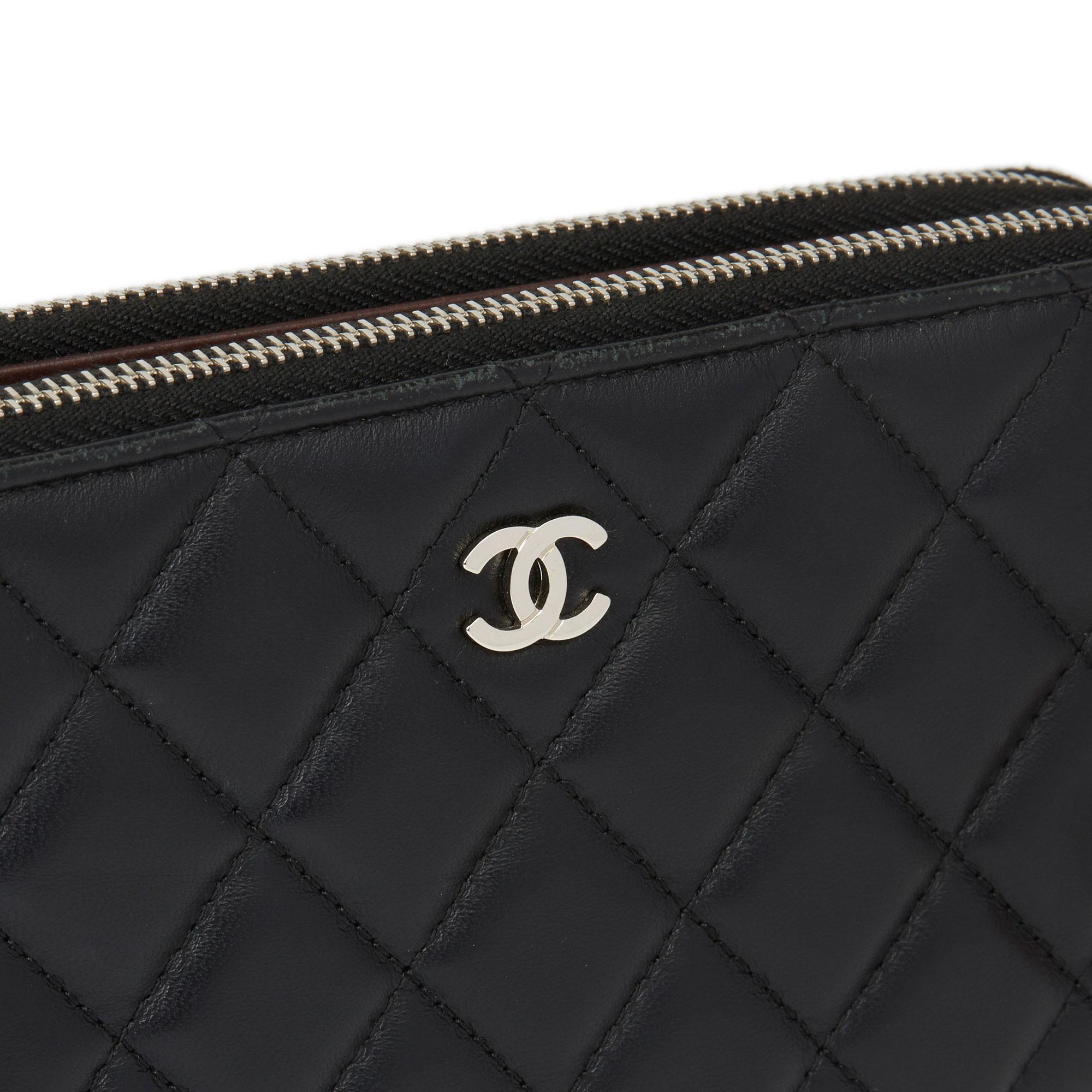 2019 Chanel Schwarzes gestepptes Lammfell Double Zip Wallet-on-Chain WOC 2