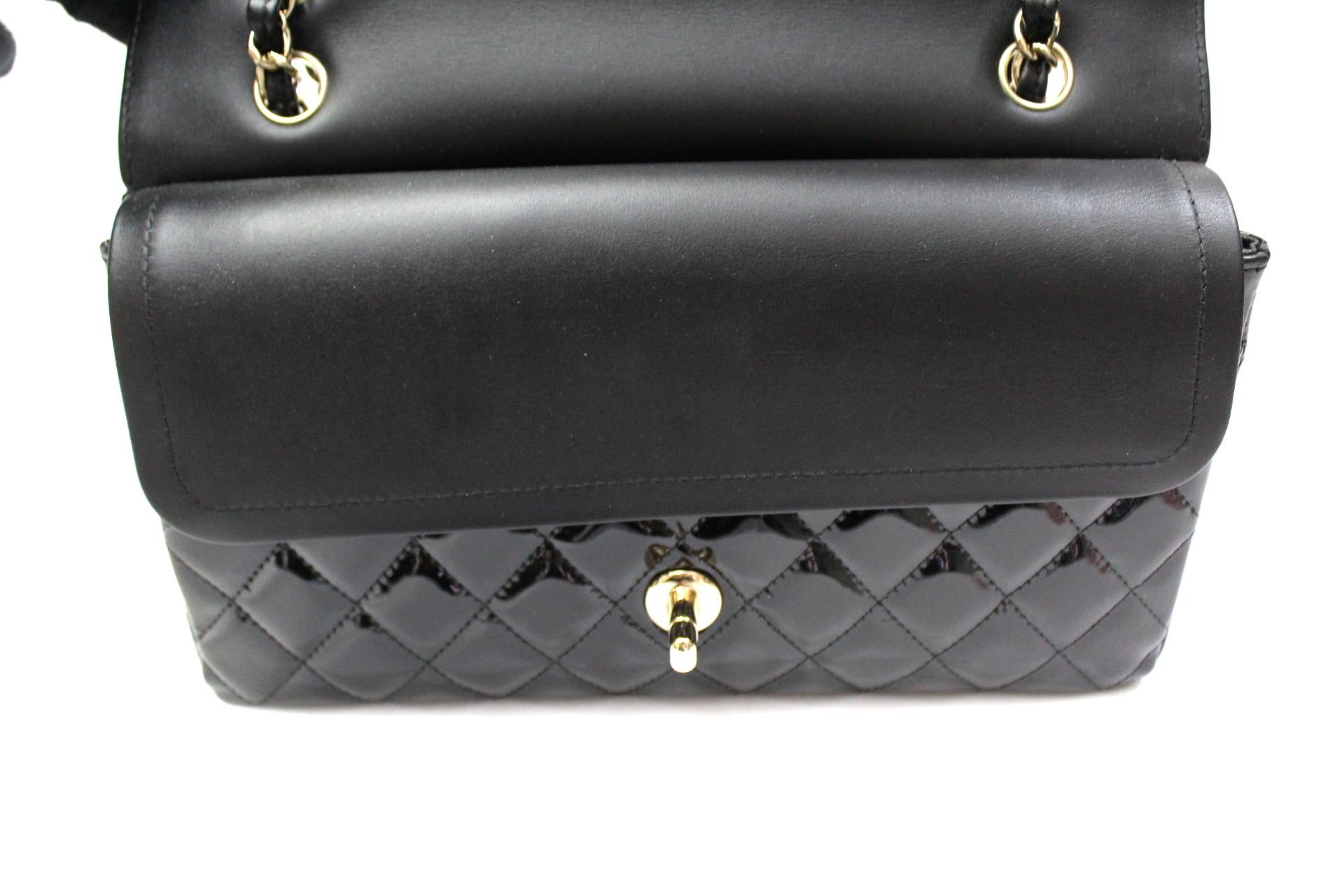 Women's 2019 Chanel Black Vernice 2.55 Bag