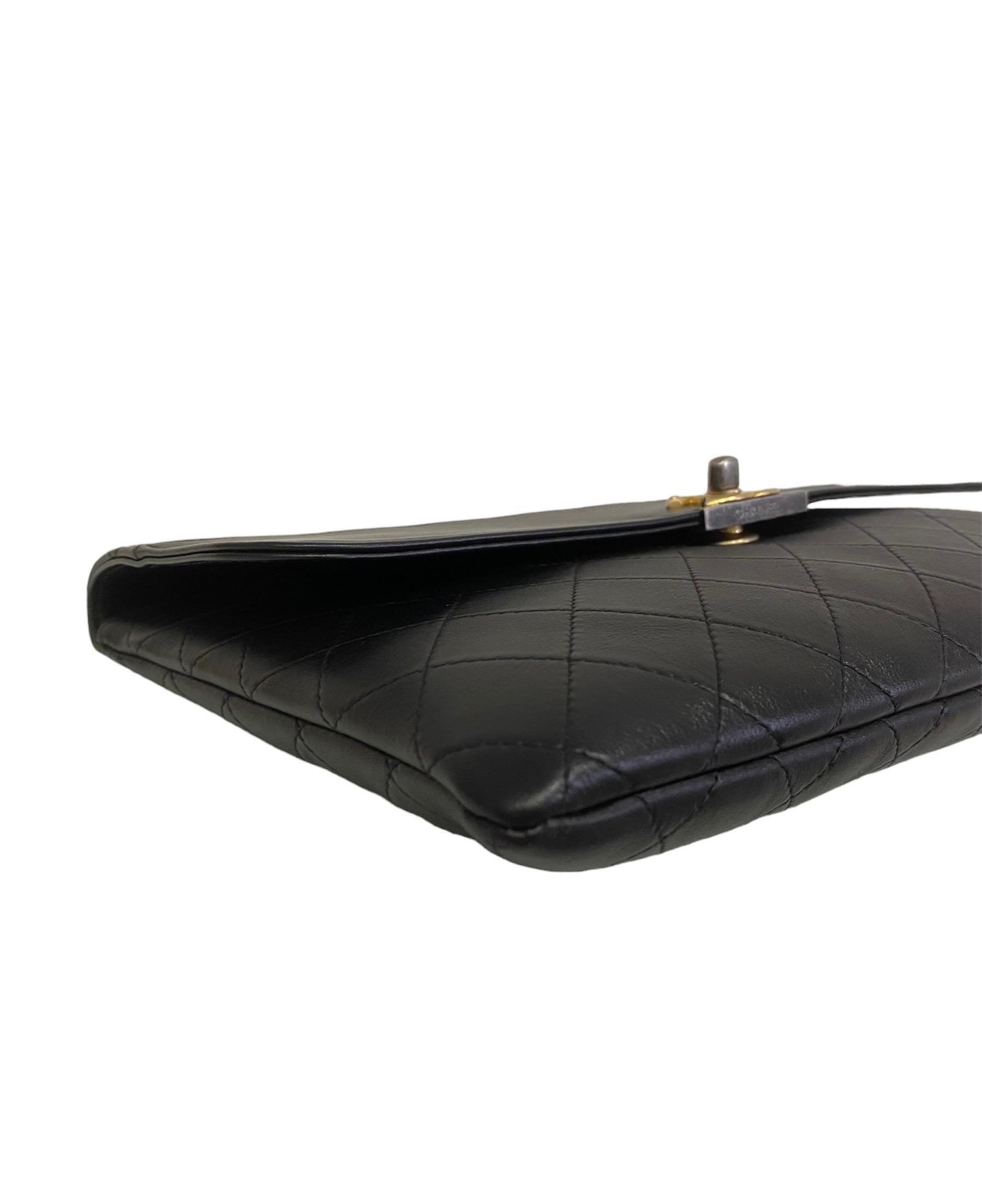 2019 Chanel Clutch Black Leather Top Handle Bag In Excellent Condition In Torre Del Greco, IT