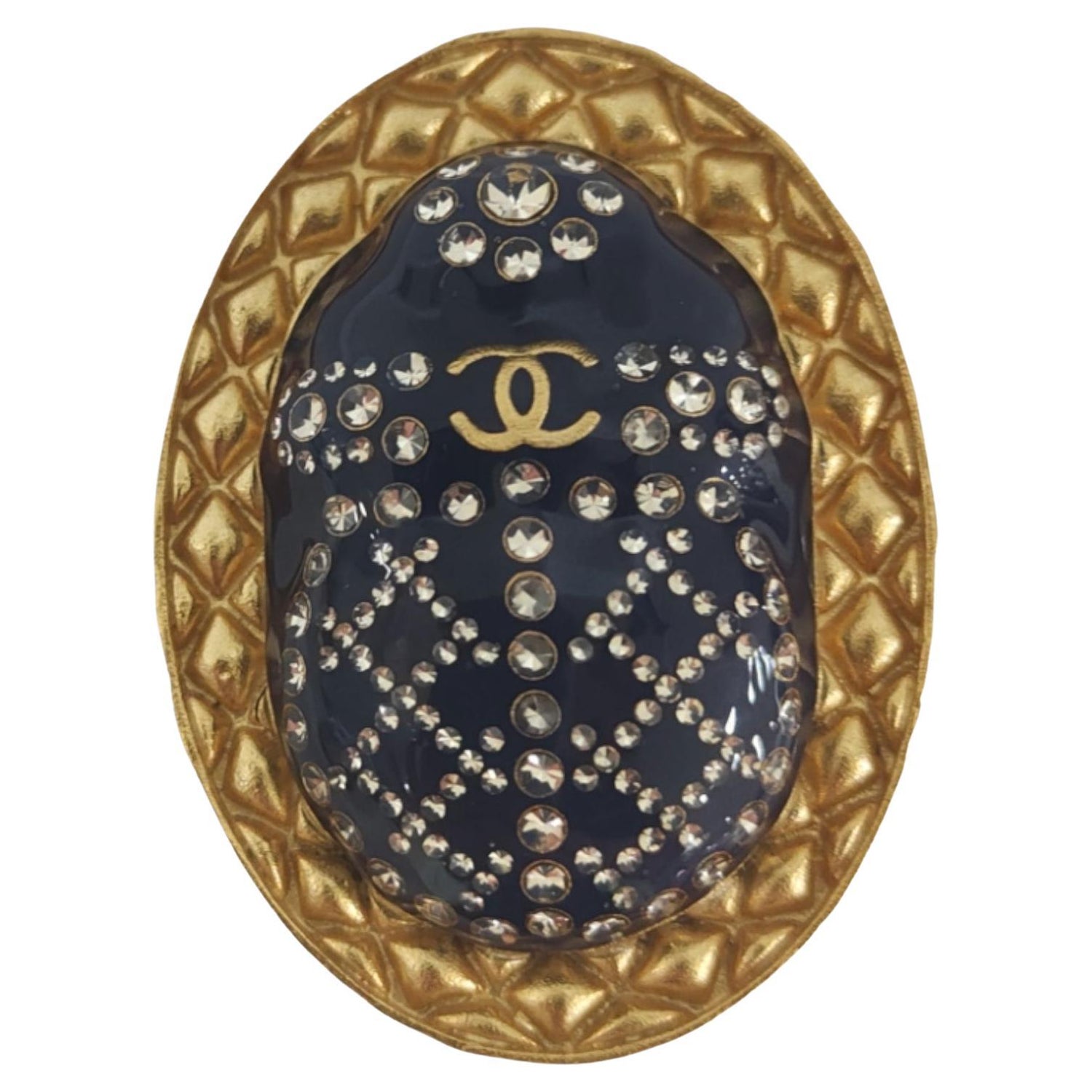 Chanel Cc Brooch 2019 - 4 For Sale on 1stDibs