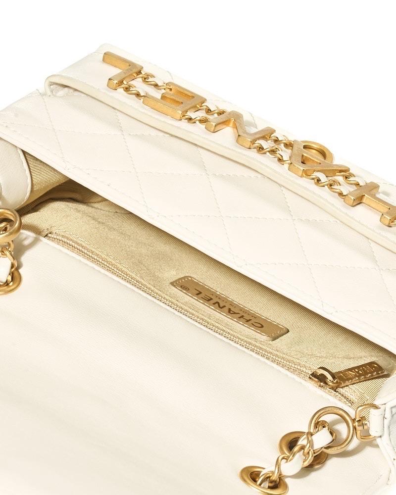 2019 Chanel Flap Bag Enchained Pelle Trapuntata Bianca For Sale 6