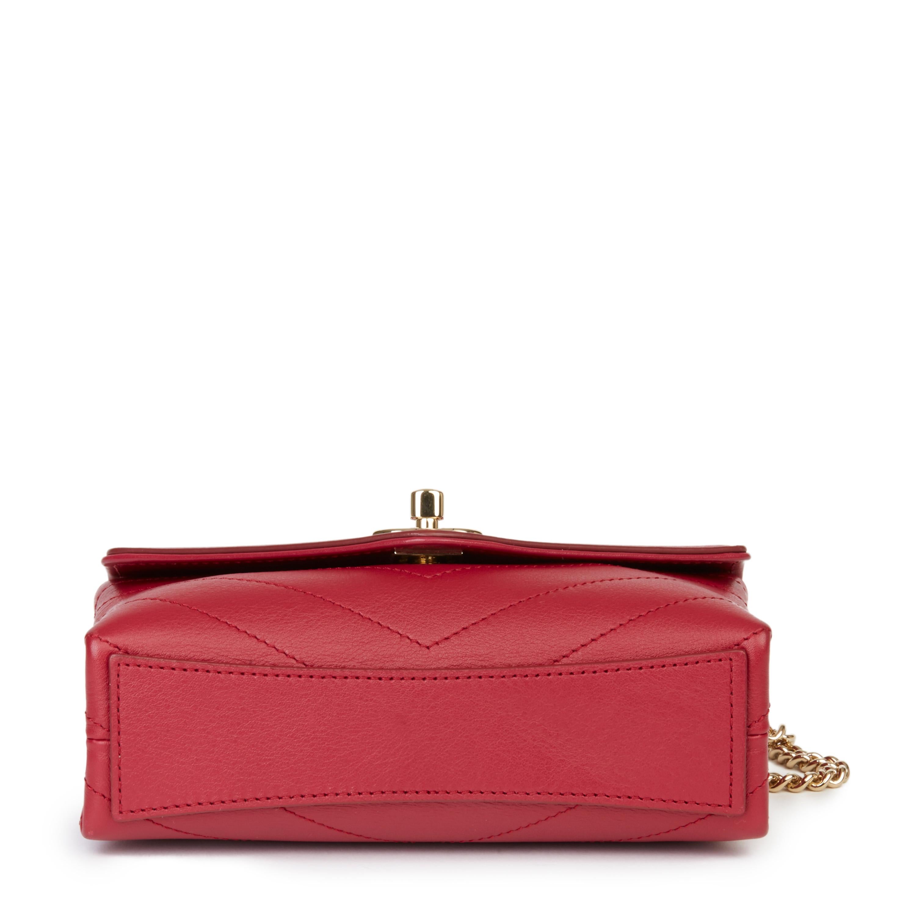 red chanel chevron bag