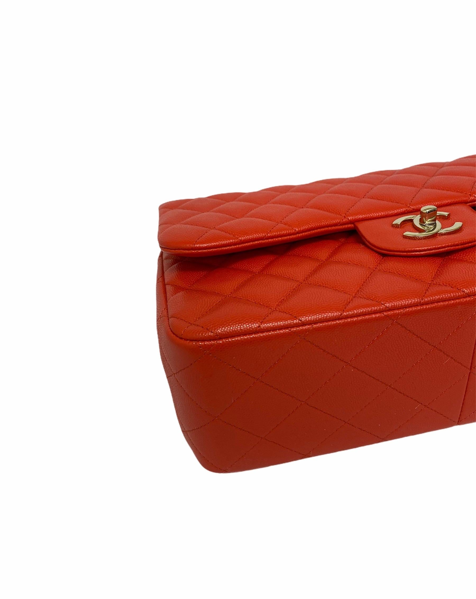 2019 Chanel Red Leather Maxi Jumbo Bag In Excellent Condition In Torre Del Greco, IT