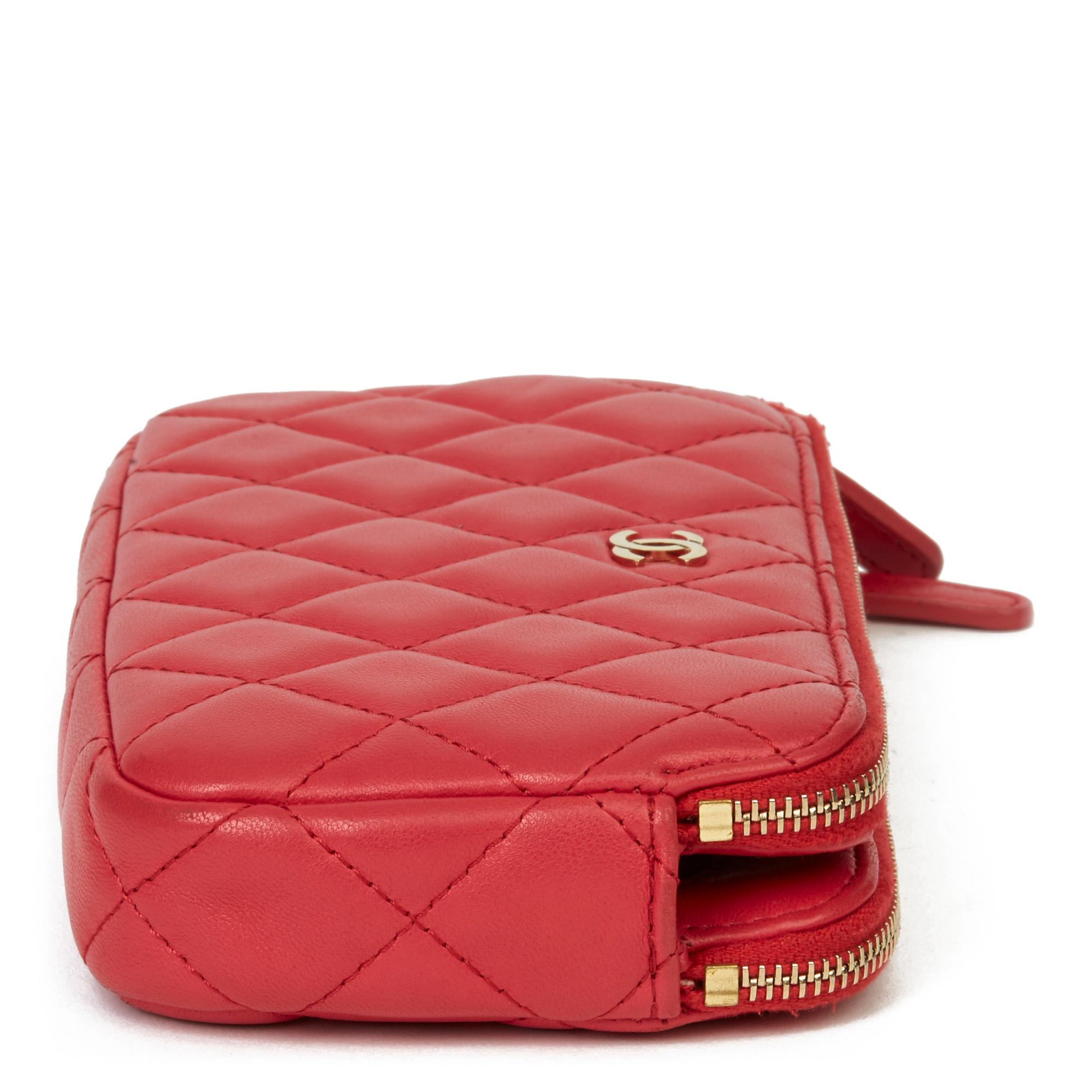 2019 Chanel Rotes gestepptes Lammfell Doppeltes Rei�ßverschluss Portemonnaie an Kette WOC Damen
