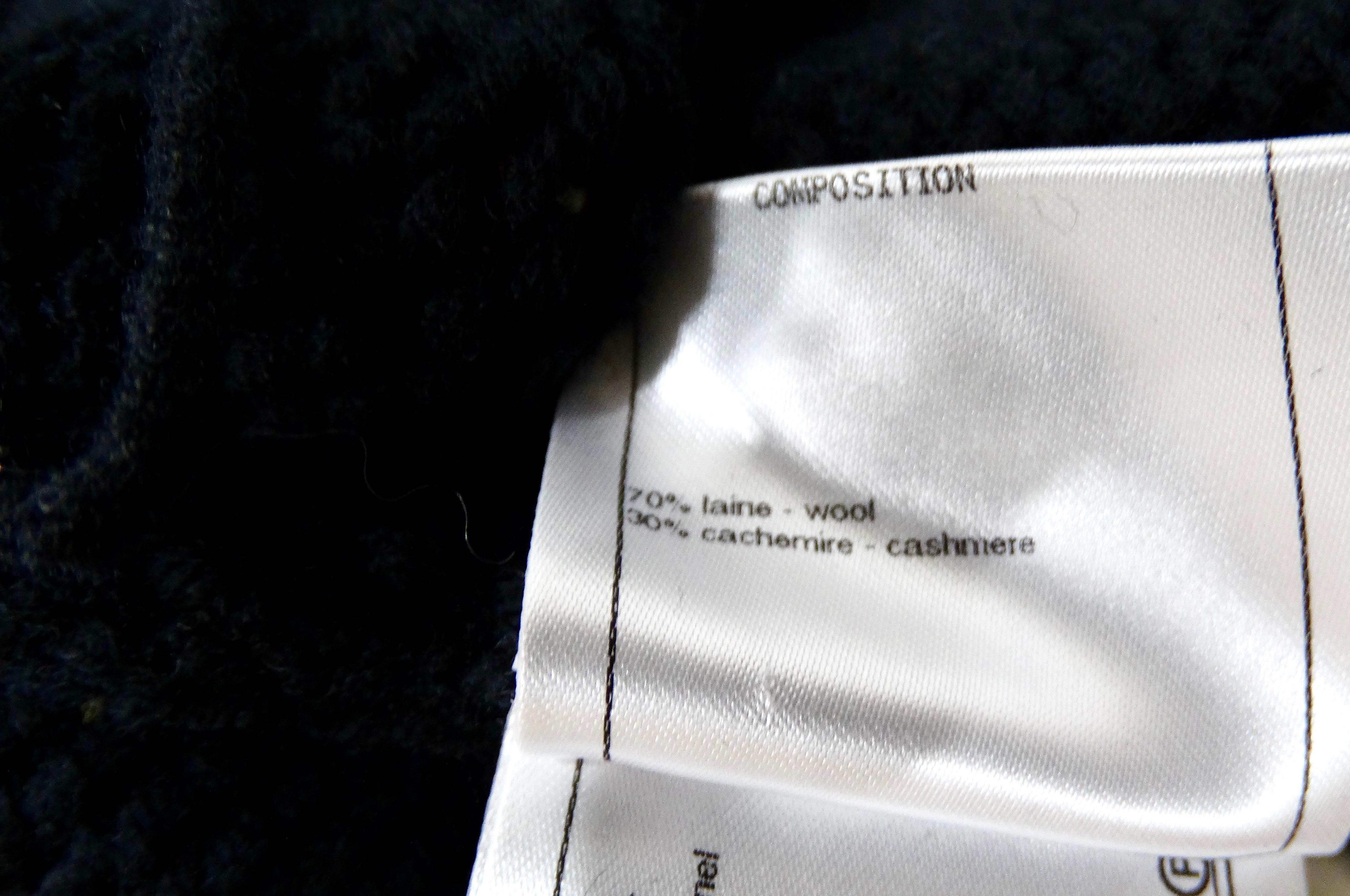 2019 Chanel Runway Black & White Knit Wool Cashmere Blend Belted Coat For Sale 9