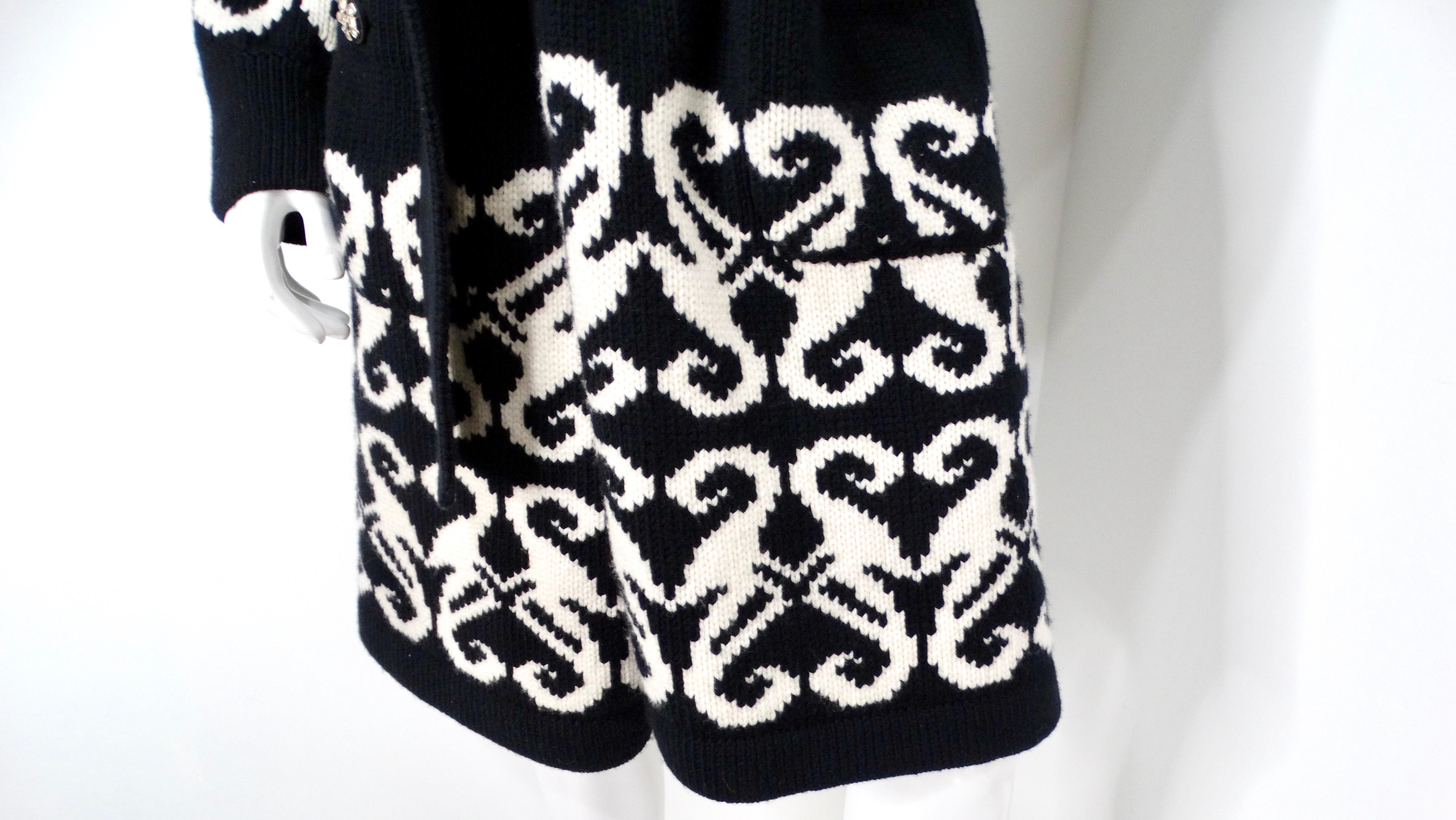 2019 Chanel Runway Black & White Knit Wool Cashmere Blend Belted Coat For Sale 1