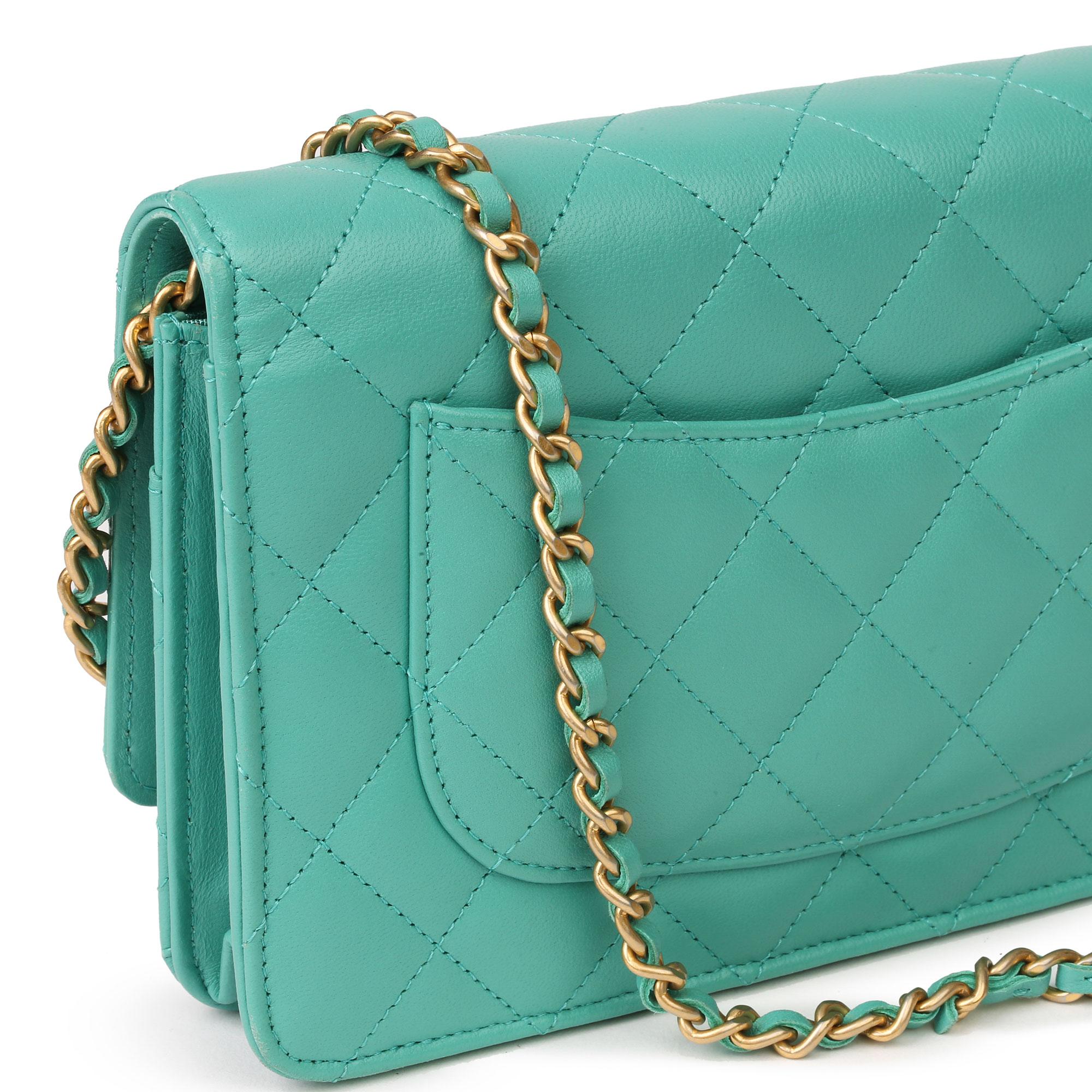 2019 Chanel Turquoise Quilted Lambskin Wallet-on-Chain WOC In Excellent Condition In Bishop's Stortford, Hertfordshire