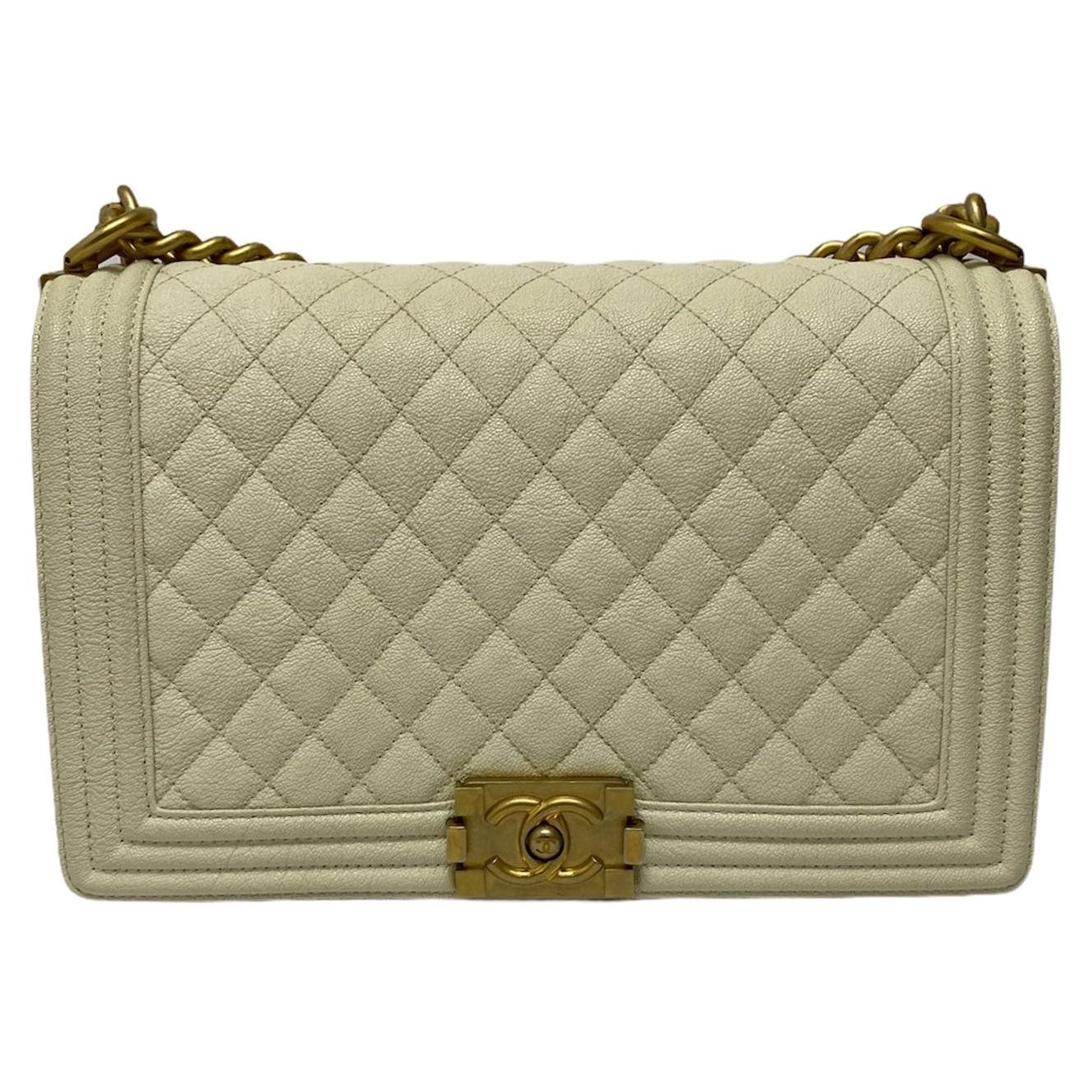 Boy leather crossbody bag Chanel White in Leather - 33243869