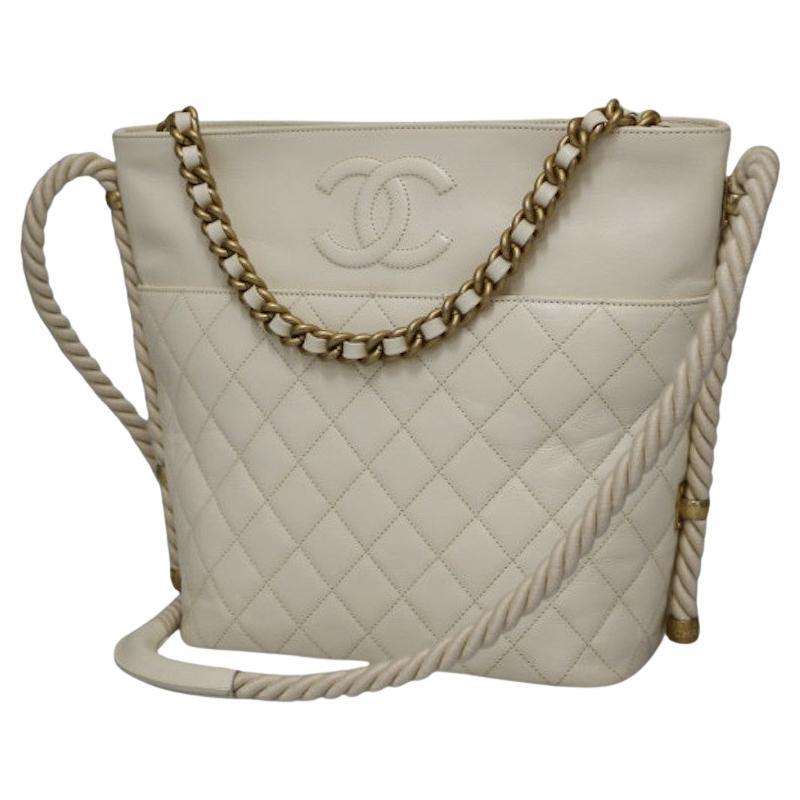 2019 Chanel bolso hobo de cuero blanco en venta