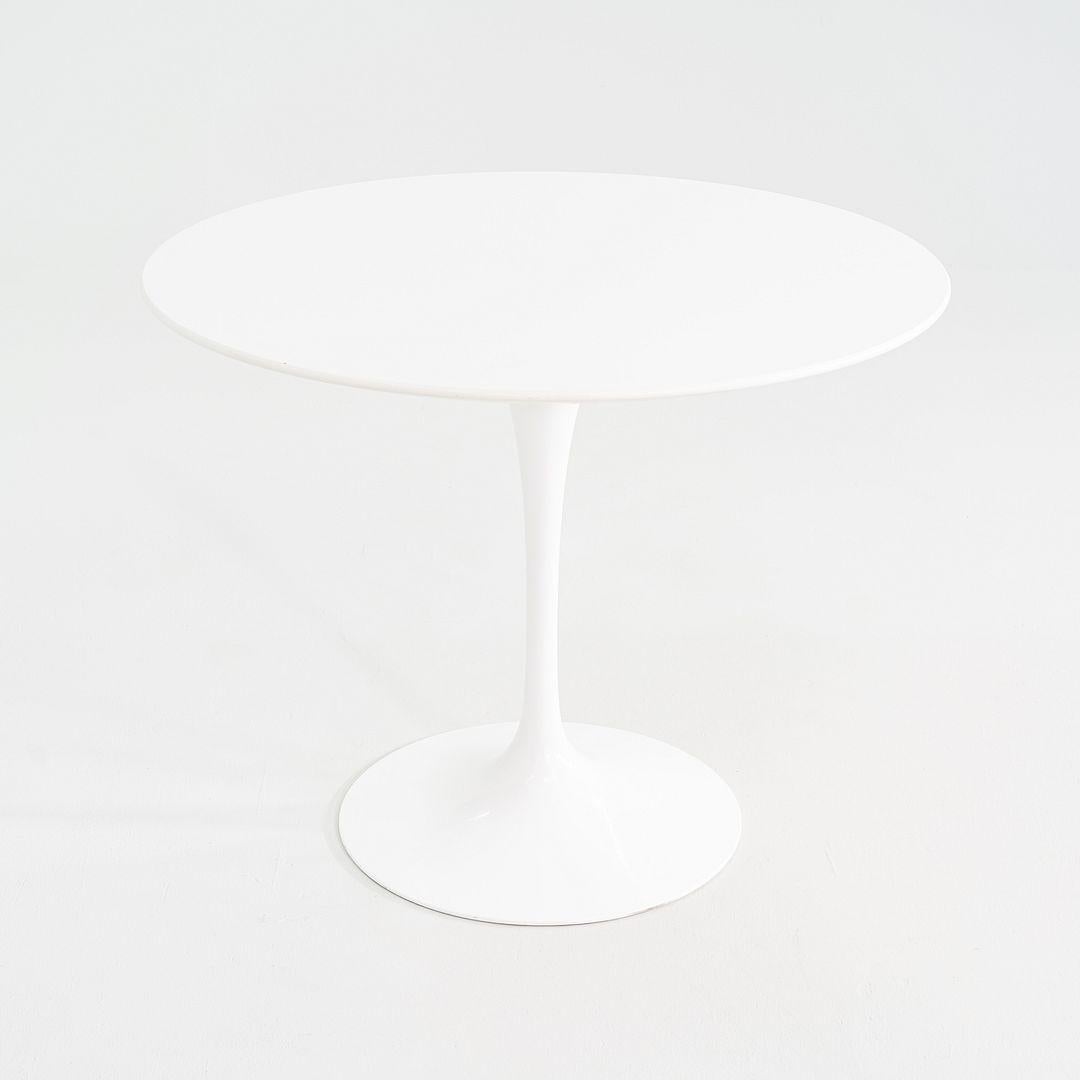 XXIe siècle et contemporain 2019 Eero Saarinen for Knoll Table de salle à manger Tulip en stratifié blanc 36