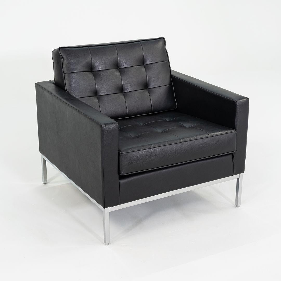 2019 Florence Knoll Club Lounge Chair Black Leather w/ Polished Chrome 2x Avail In Good Condition For Sale In Philadelphia, PA