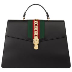 2019 Gucci Sylvie Top Handle Duffle Bag aus schwarzem glattem Kalbsleder