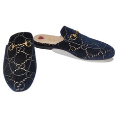 2019 Gucci Princetown Horsebit Mules aus Samt