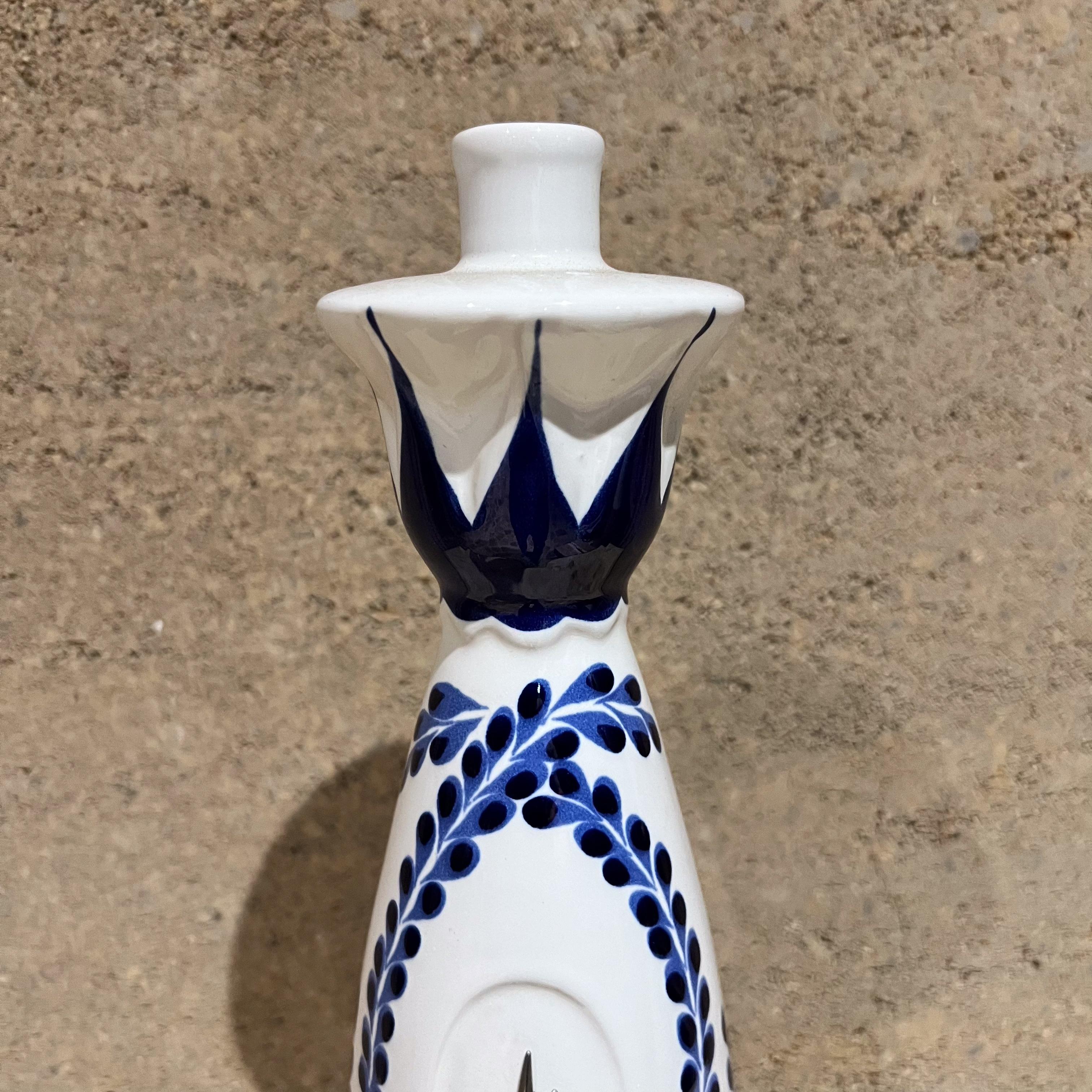 Modern 2019 Hand Painted Ceramic Tequila Bottle Clase Azul Reposado