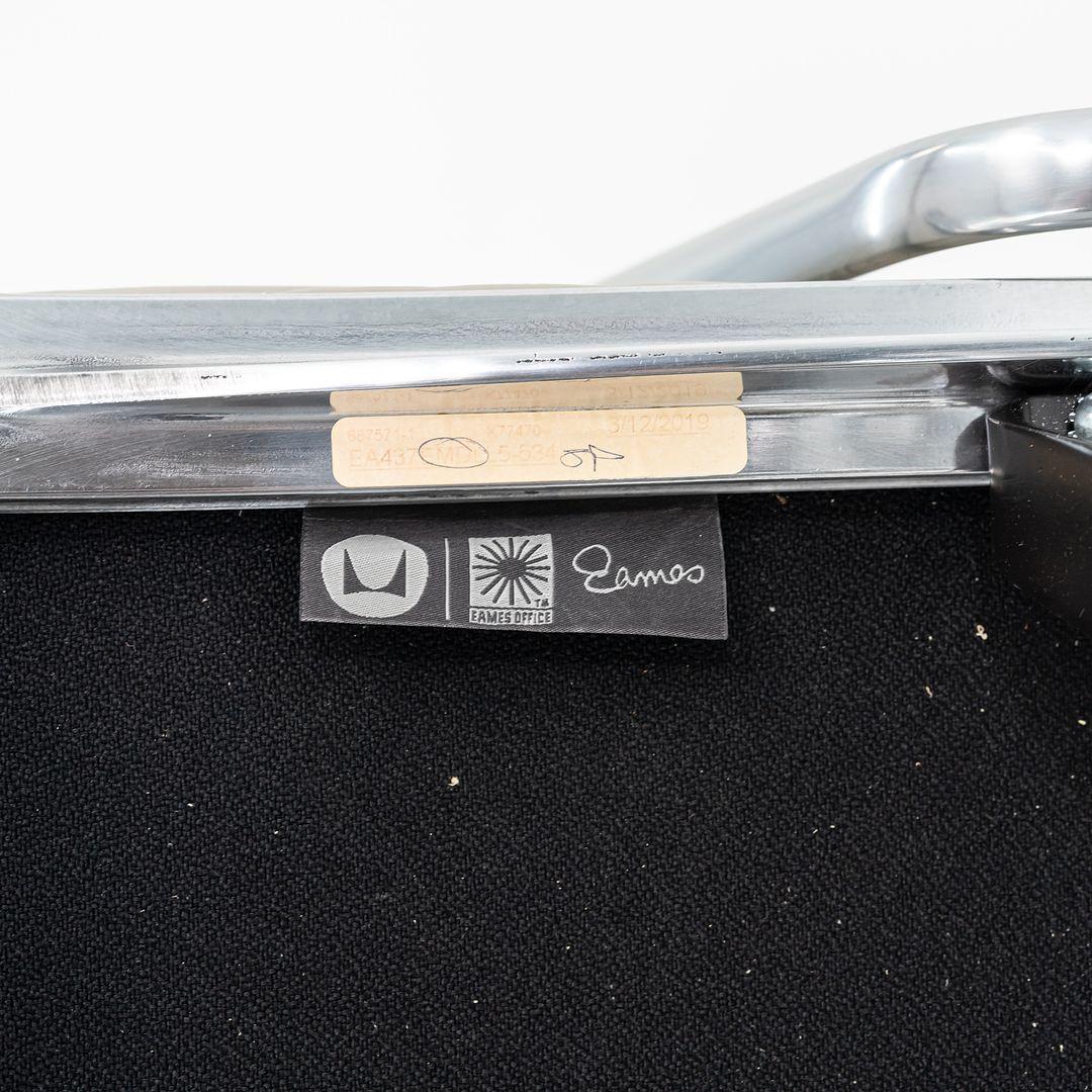 2019 Herman Miller Eames Soft Pad Executive-Schreibtischstuhl aus Leder mitneumatic im Angebot 3