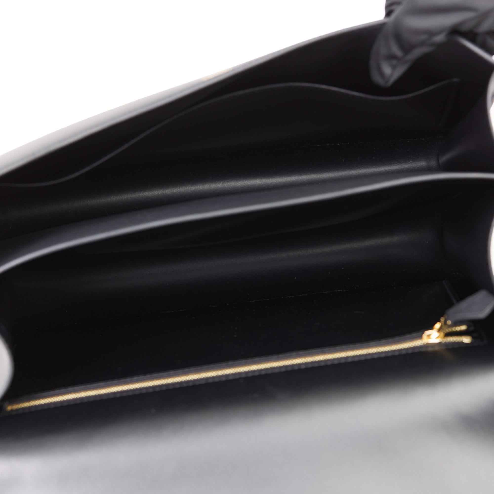 2019 Hermès Black Sombrero Leather Constance Cartable  4