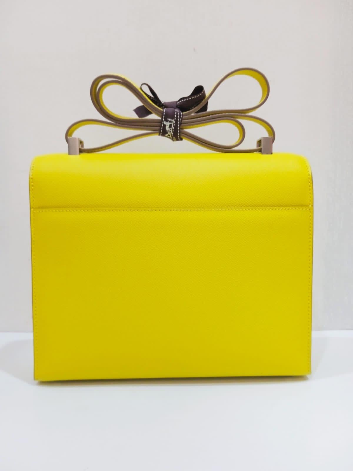 2019 Hermes Lime Epsom Verrou 21 Bag 13