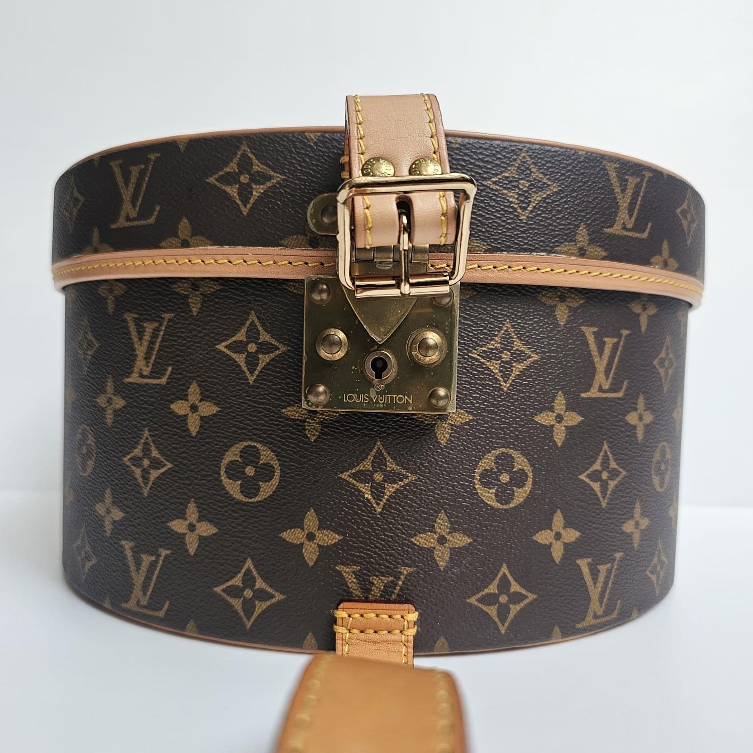2019 Louis Vuitton Monogram Boite Chapeau 30 Holz-Reisekoffer mit Monogramm im Angebot 3