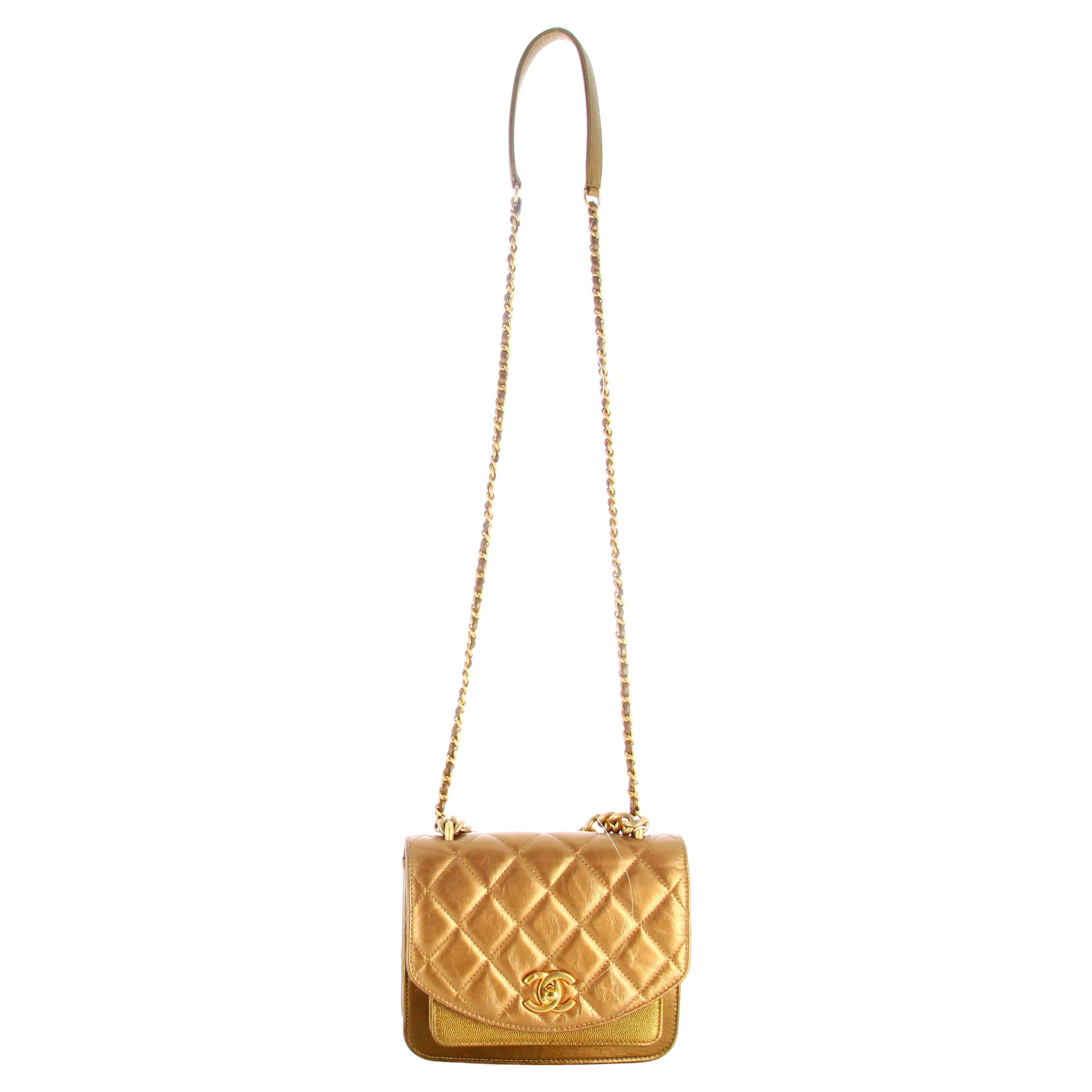 2019 Mini Bag Chanel Handle Flap Golden