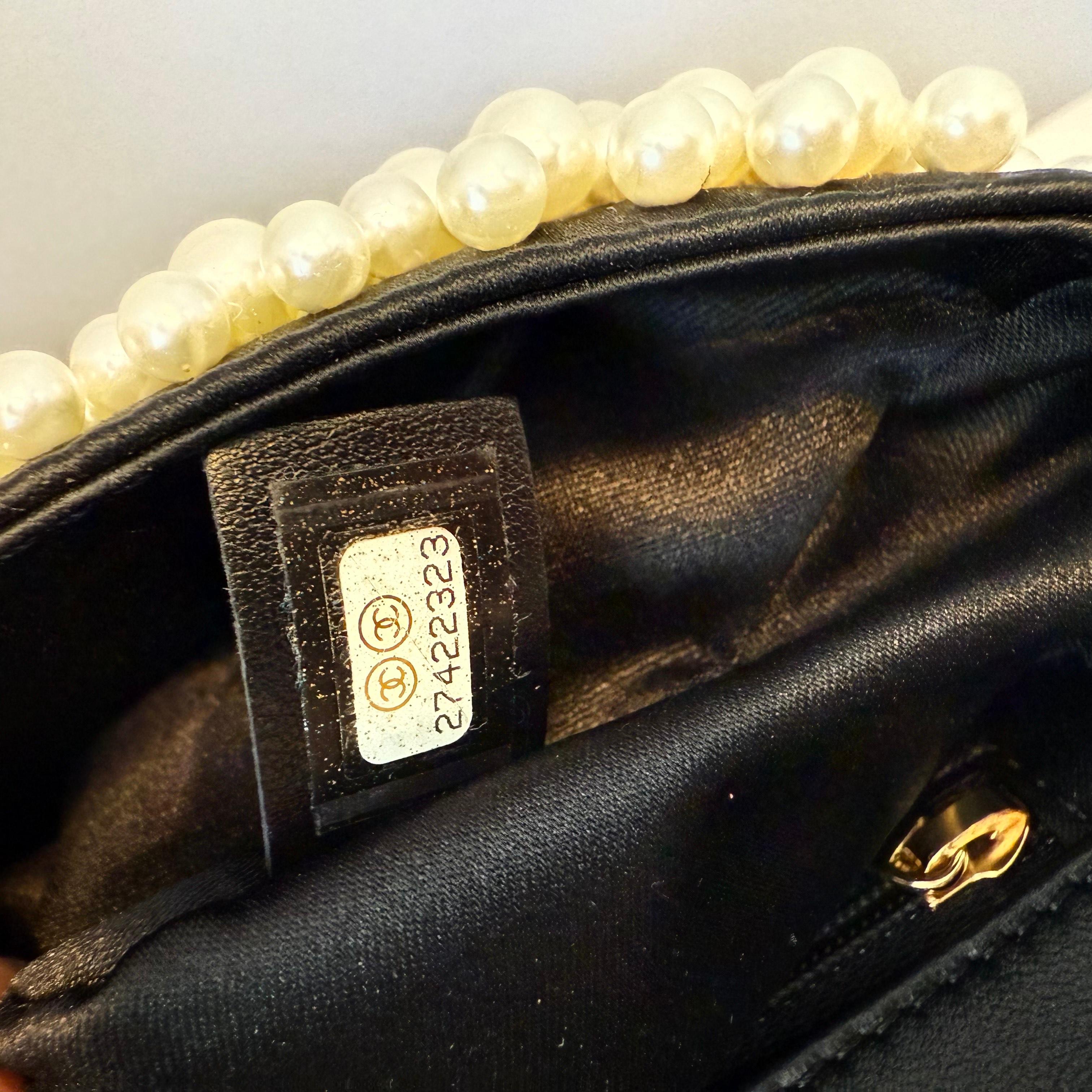 2019 Rara borsa limitata Chanel by Karl Lagerfeld for Chanel con perle in vendita 9