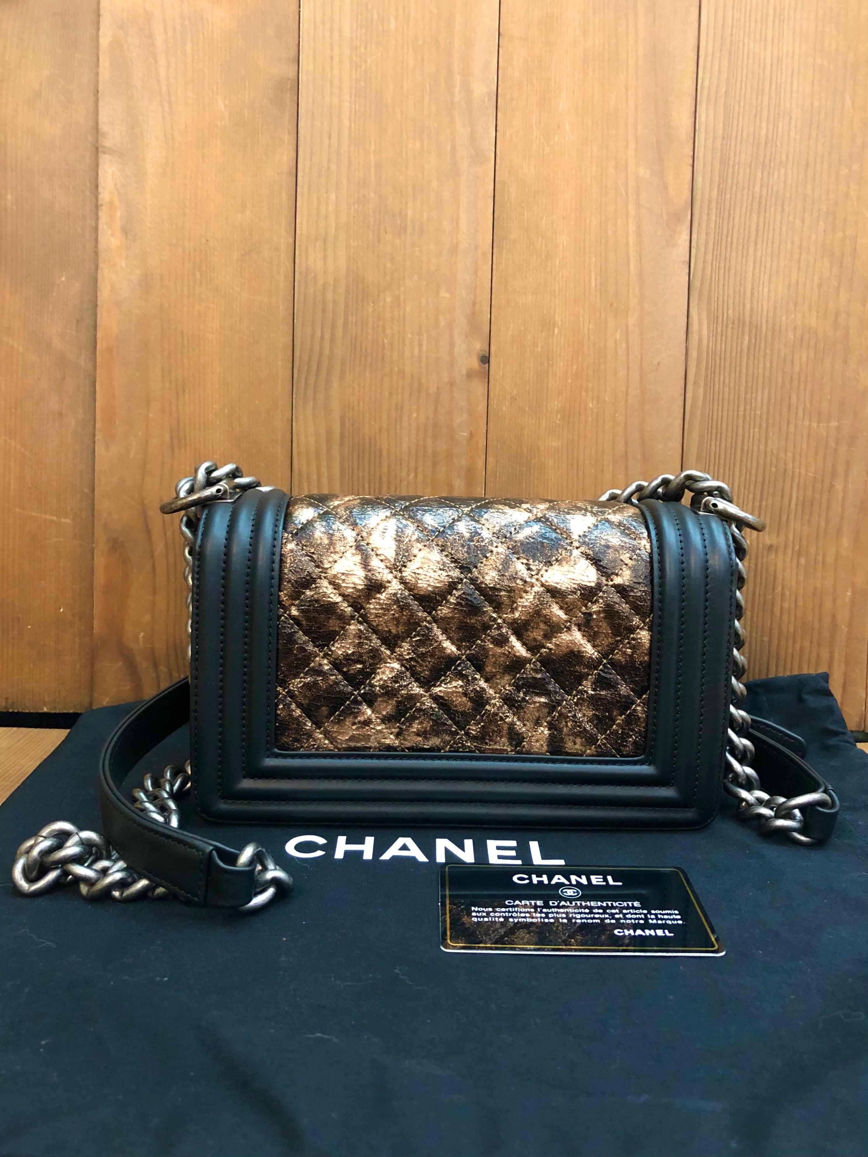 2019 Unused CHANEL Small Quilted Metallic Boy Bag Black Goatskin Chrome Silver In New Condition For Sale In Bangkok, TH