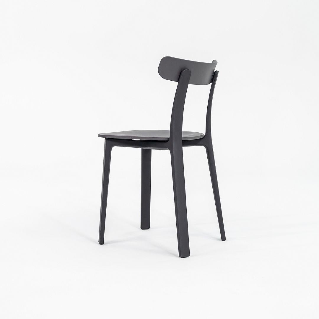 Vitra Esszimmerstühle aus Kunststoff von Jasper Morrison in Graphitgrau, 2019 im Angebot 4