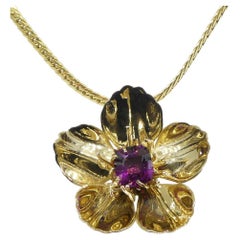 Pendentif en or jaune 14k avec grenat violet 2.01ct en coussin