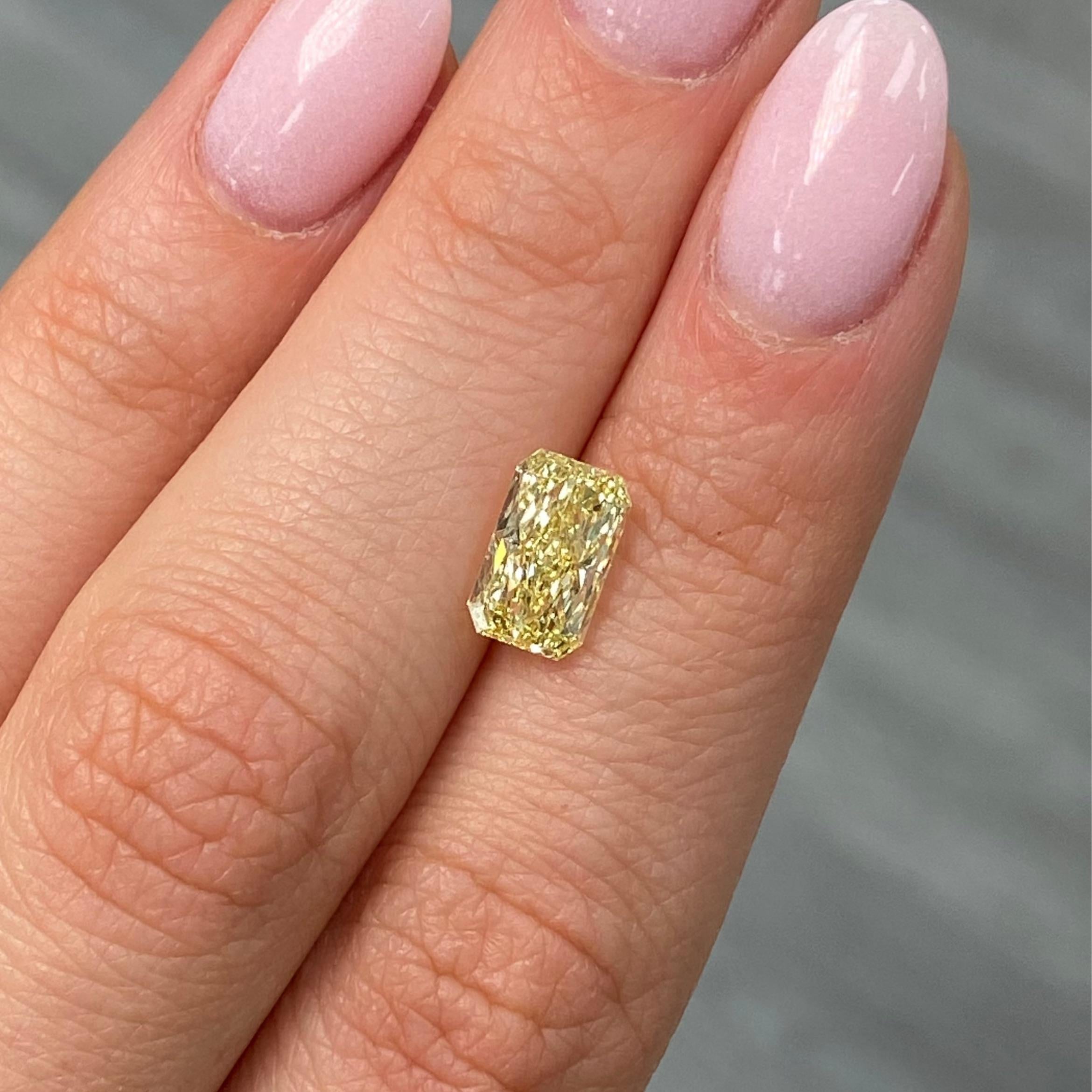 De las mujeres 2,01ct Amarillo Fancy Diamante Alargado Talla Radiante - Suelto en venta