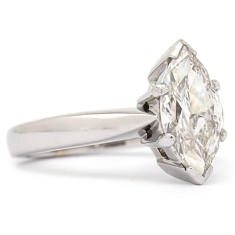 Modern 2.01ct Marquise Diamond 18 Karat White Gold Platinum Engagement Ring, I Color