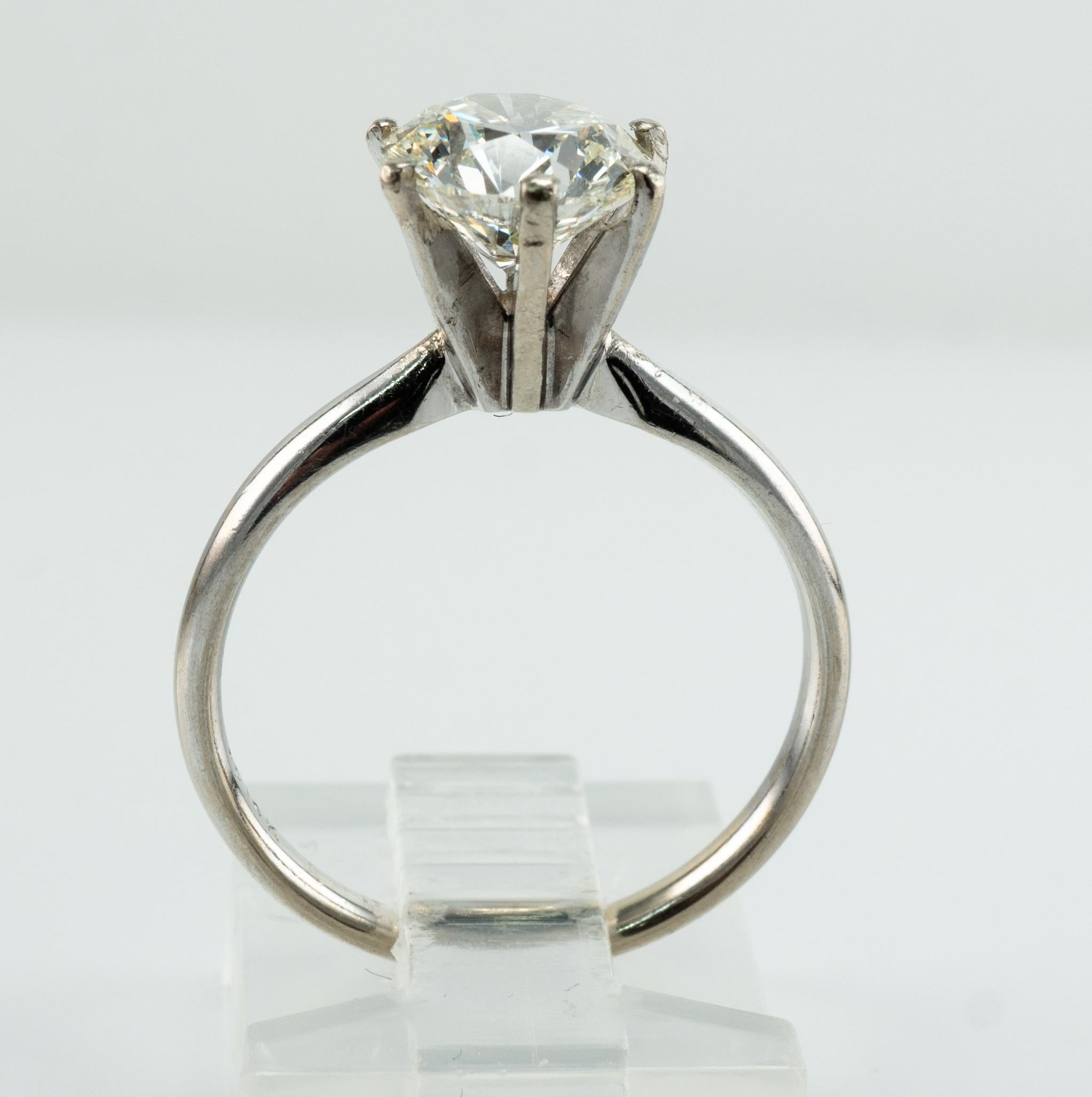 2.01ct Natural Round Diamond Ring VVS1 - IJ 14K White Gold Lab Created For Sale 5