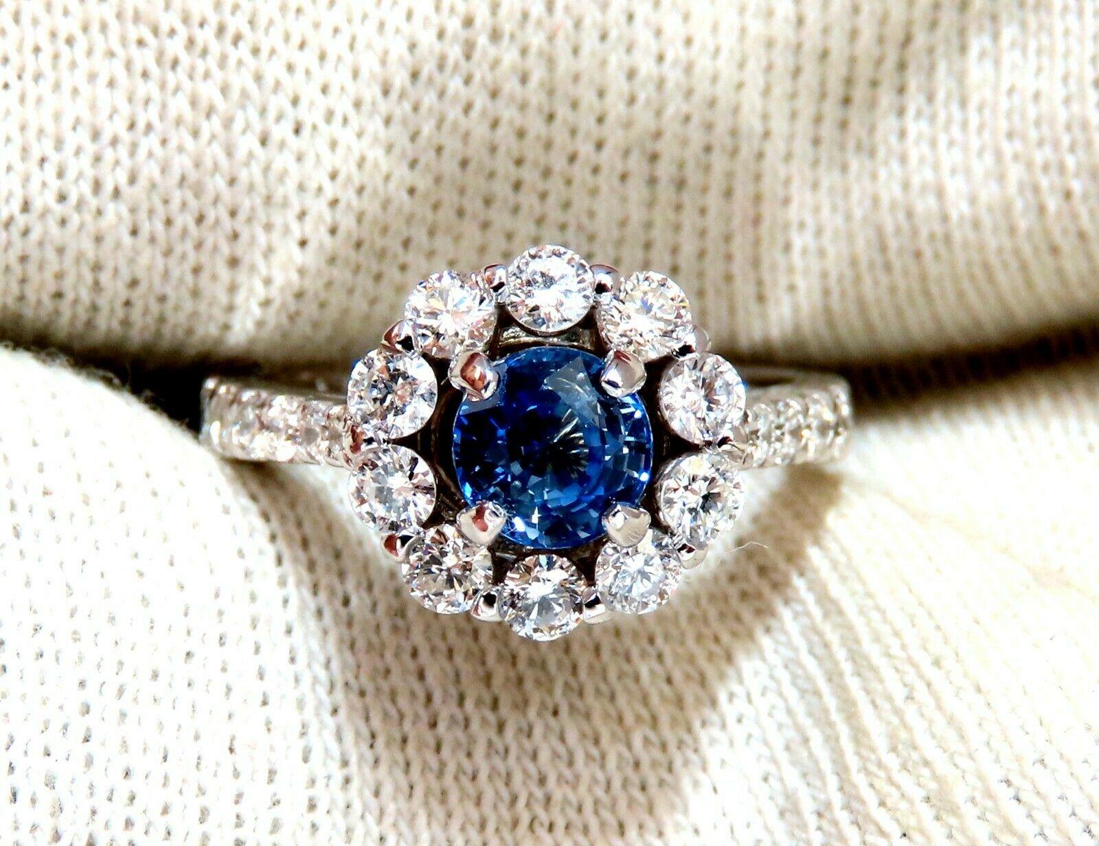 Round Cut 2.01 Carat Natural Sapphire Diamond Cluster Ring 14 Karat For Sale